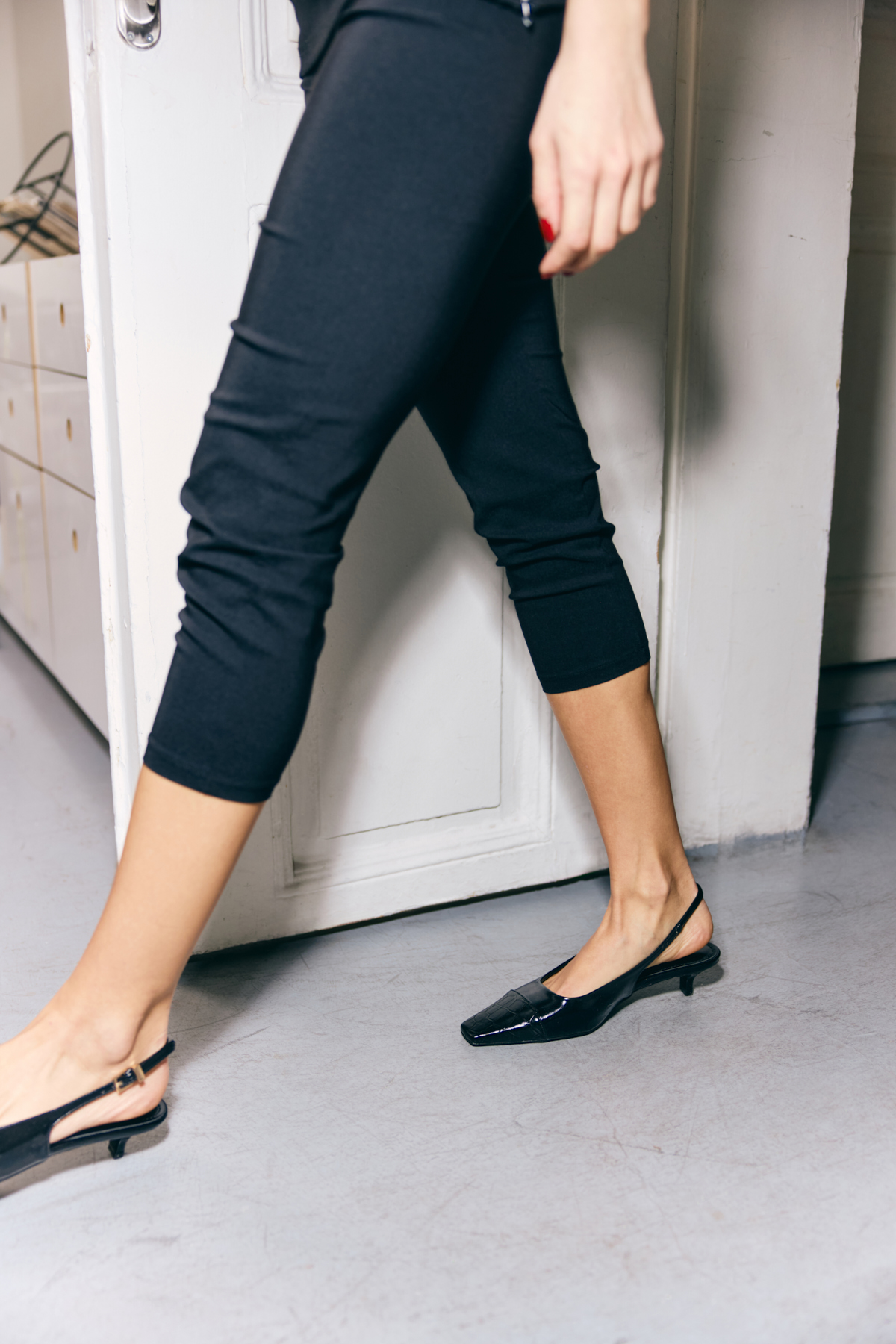 Küt Burun Deri Görünümlü Siyah Kadın Topuklu