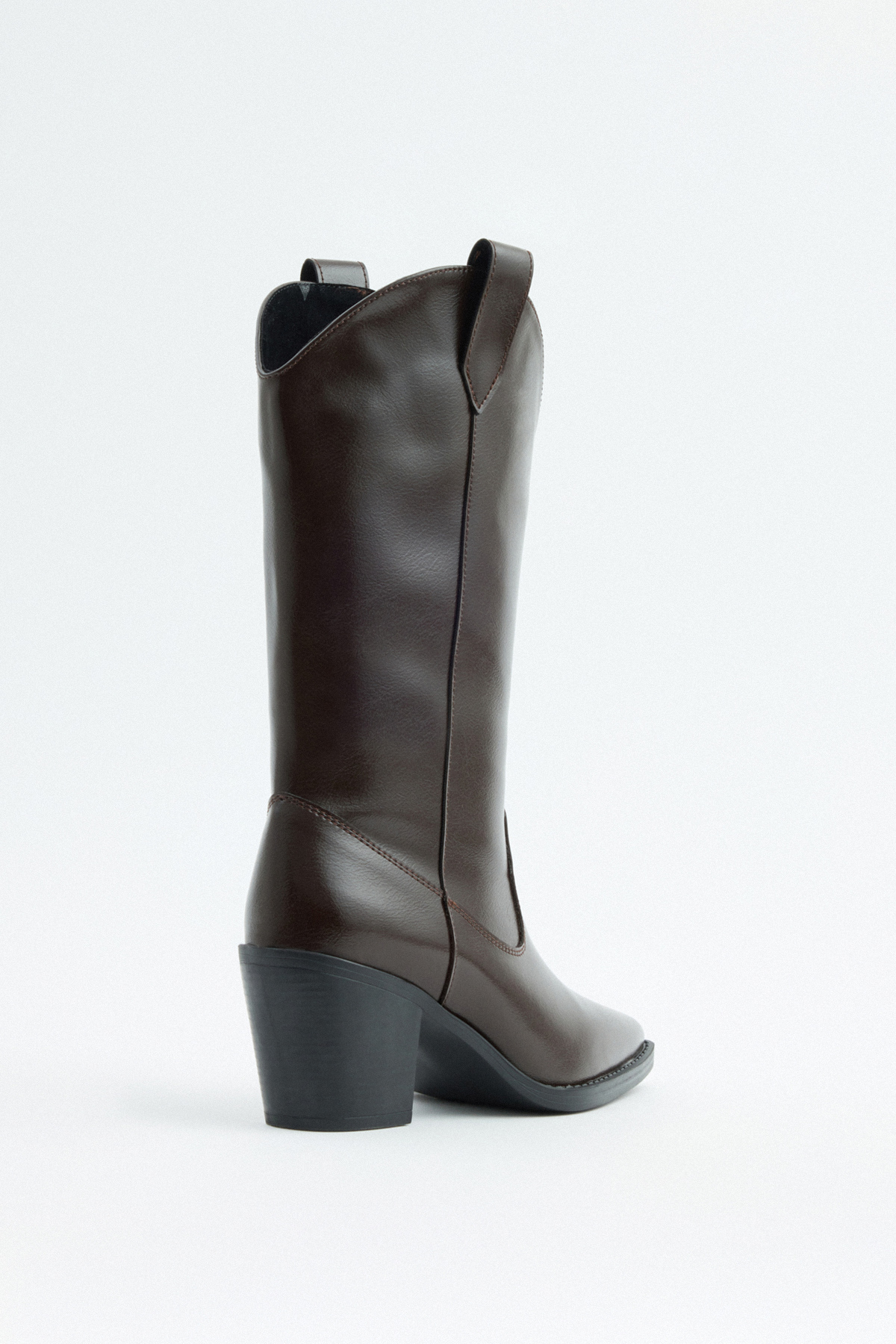 Küt Burun Kalın Topuklu Acı Kahve Kadın Çizme