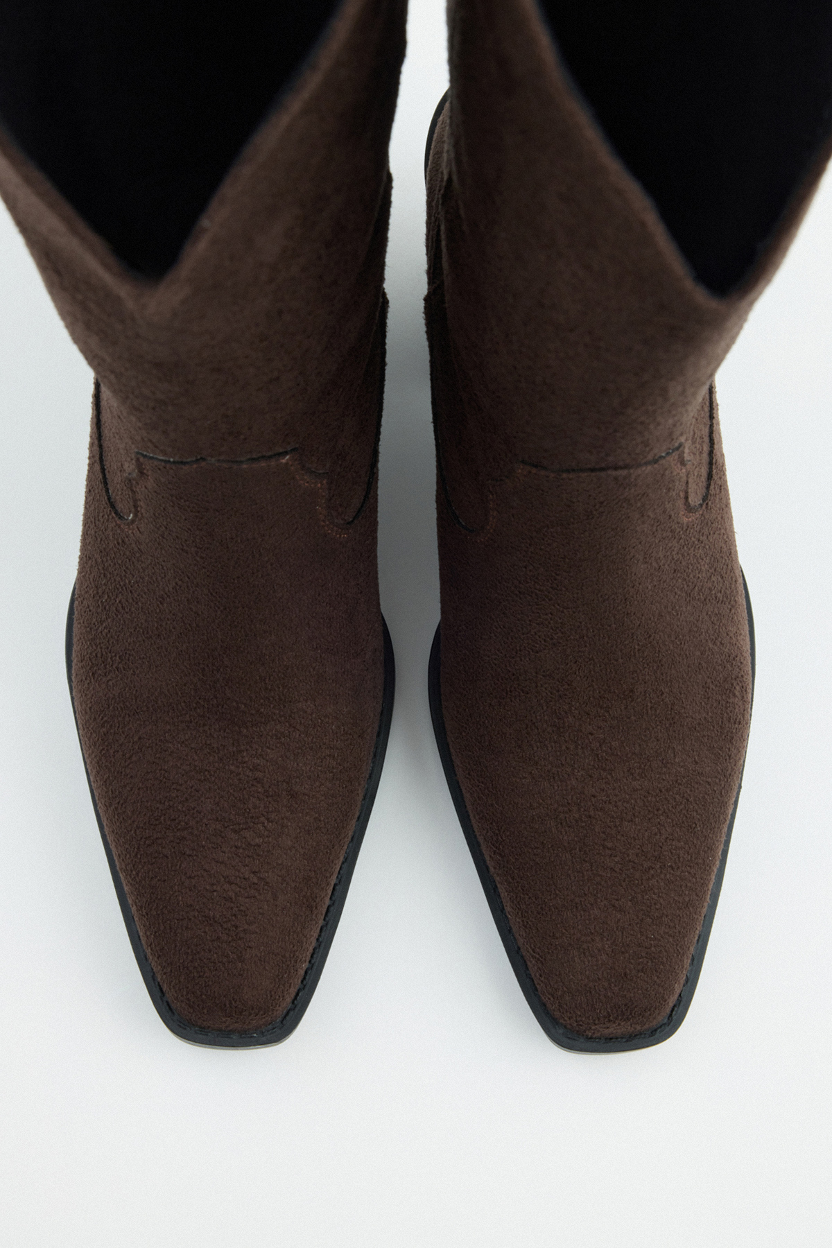 Küt Burun Kalın Topuklu Acı Kahve Süet Kadın Çizme