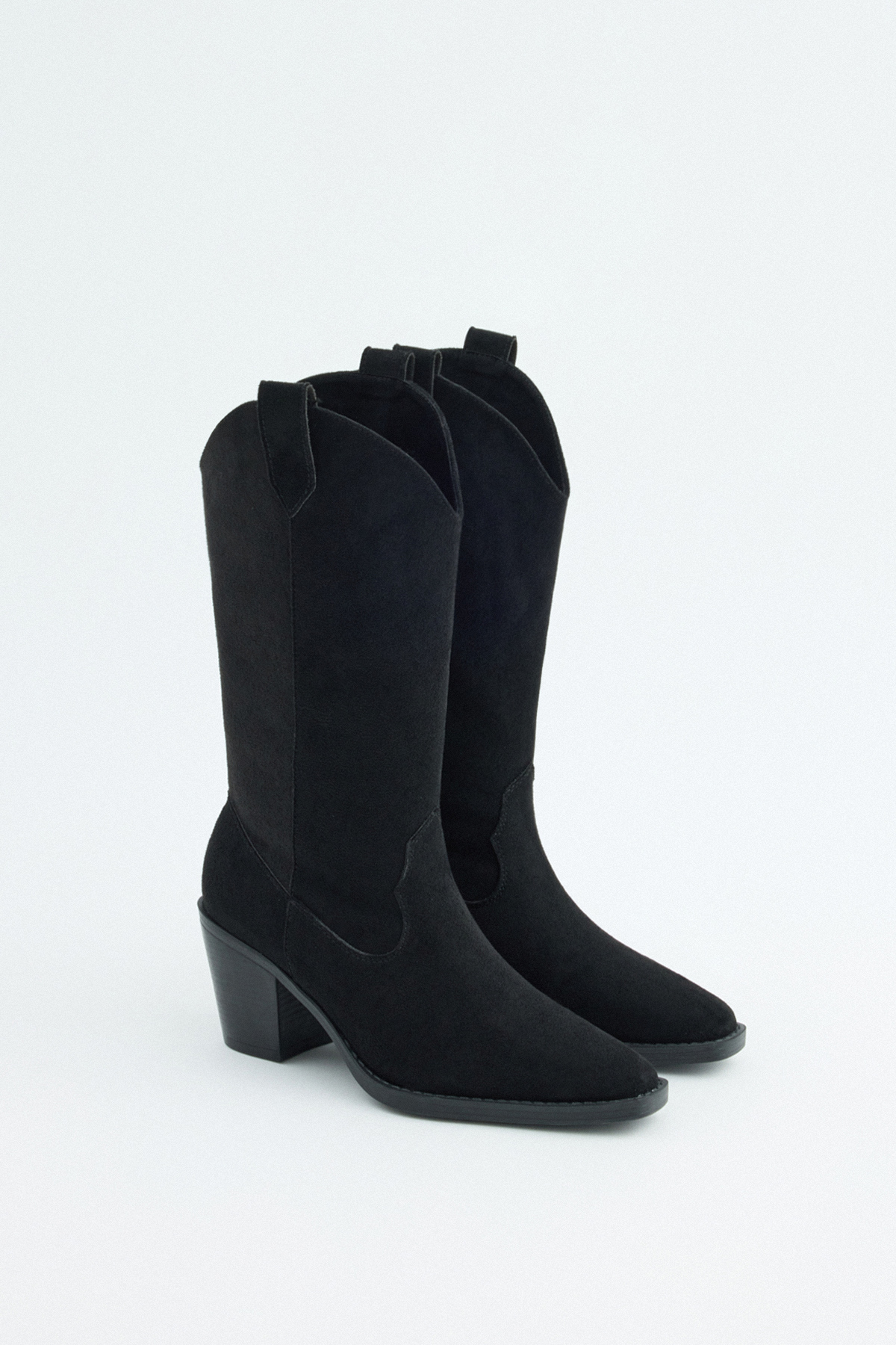 Küt Burun Kalın Topuklu Siyah Süet Kadın Çizme