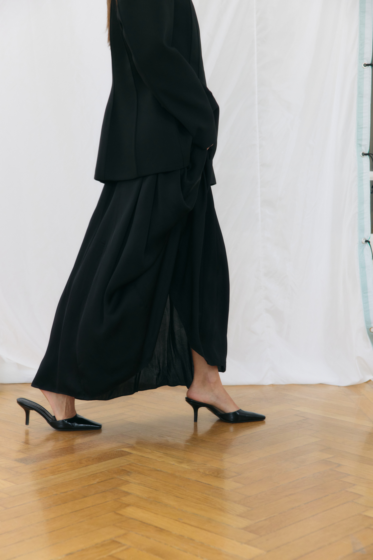 Küt Burun İnce Topuk Siyah Kadın Topuklu