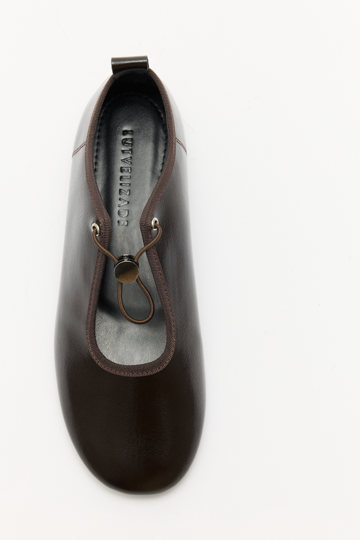 Lastik Bağcık Detaylı Acı Kahve Kadın Babet