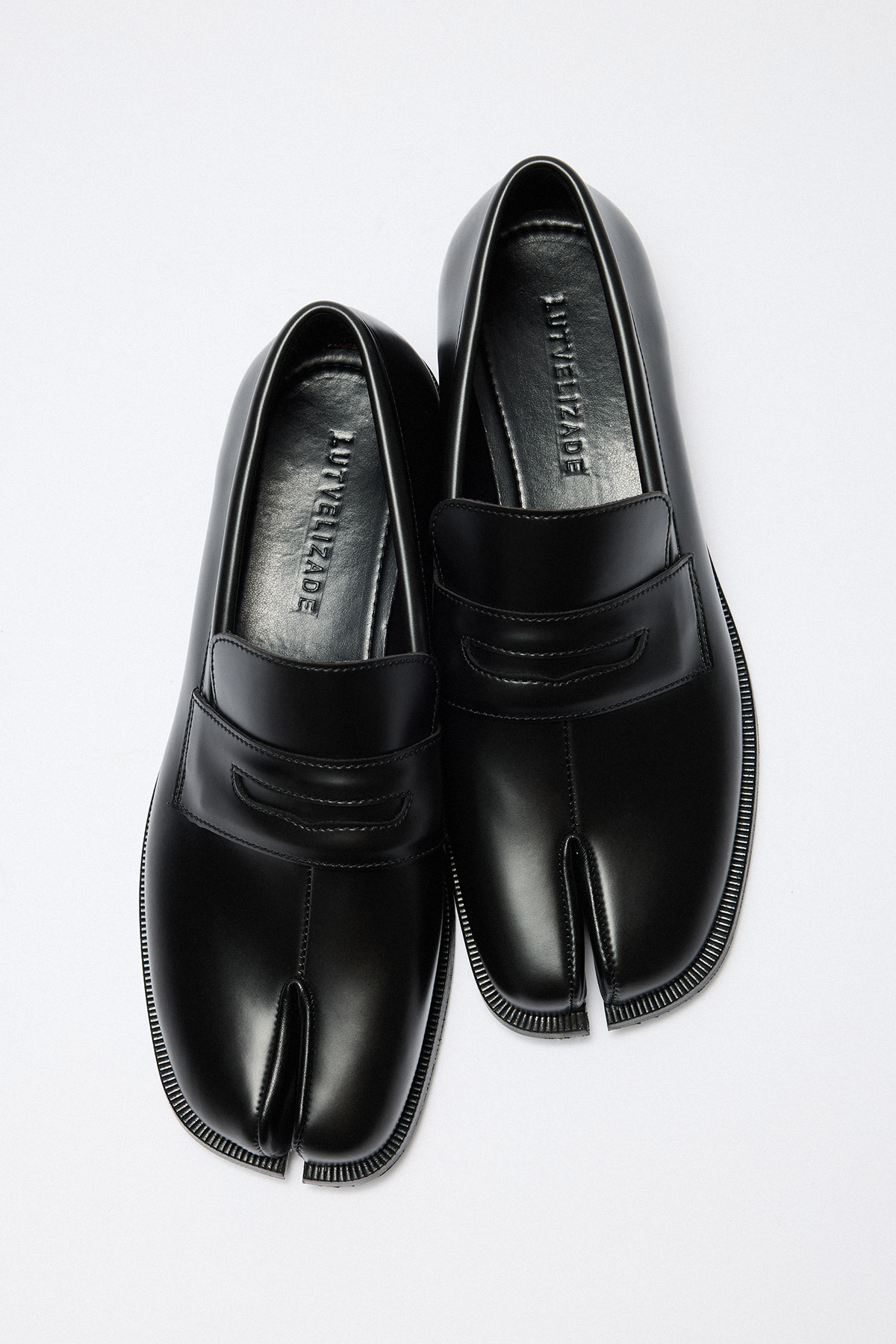 Parmak Arası Klasik Loafer Siyah Kadın Split-Toe