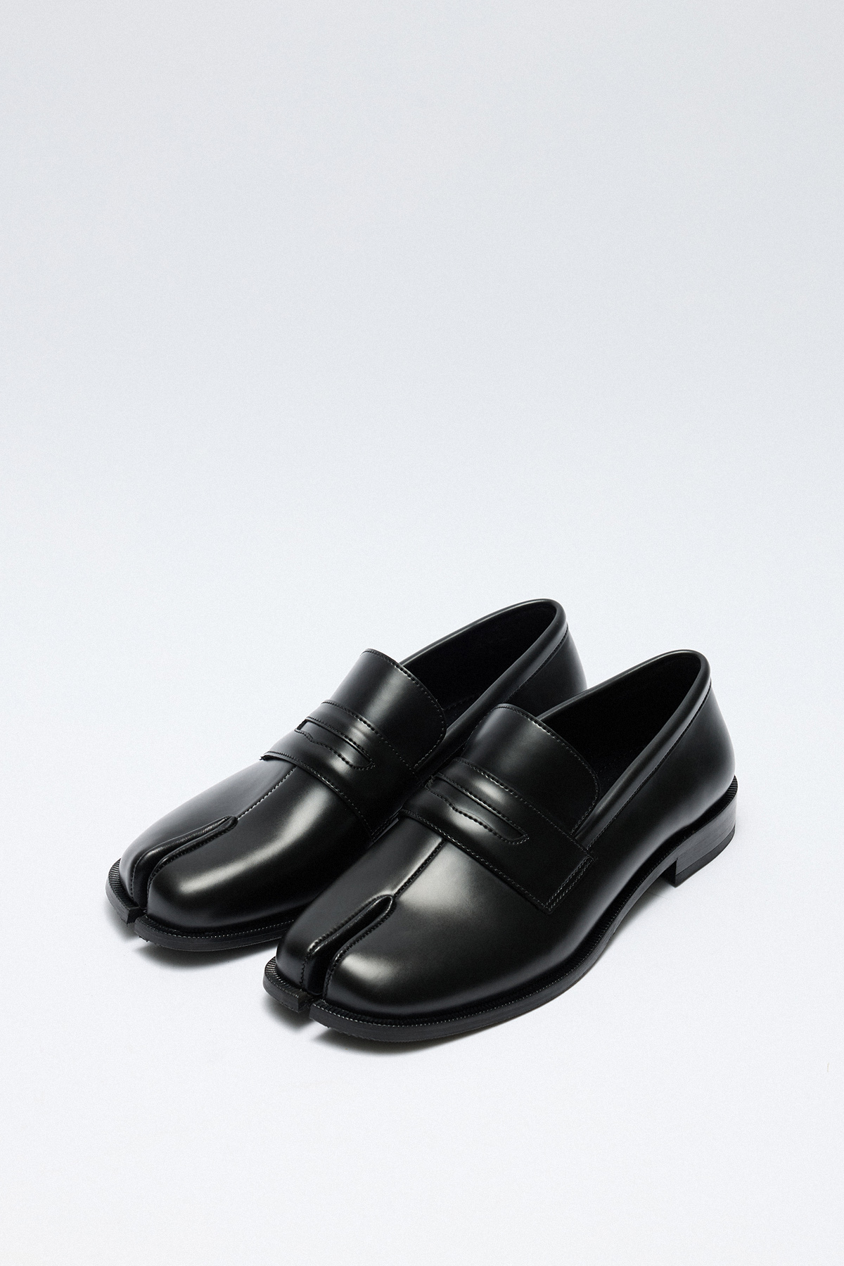 Parmak Arası Klasik Loafer Siyah Kadın Split-Toe