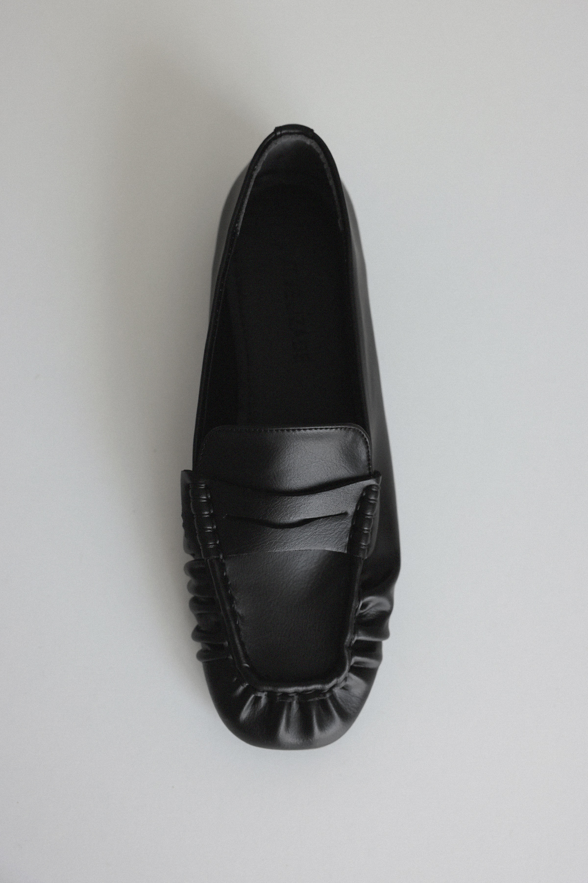 Büzgülü Loafer Siyah Kadın Babet