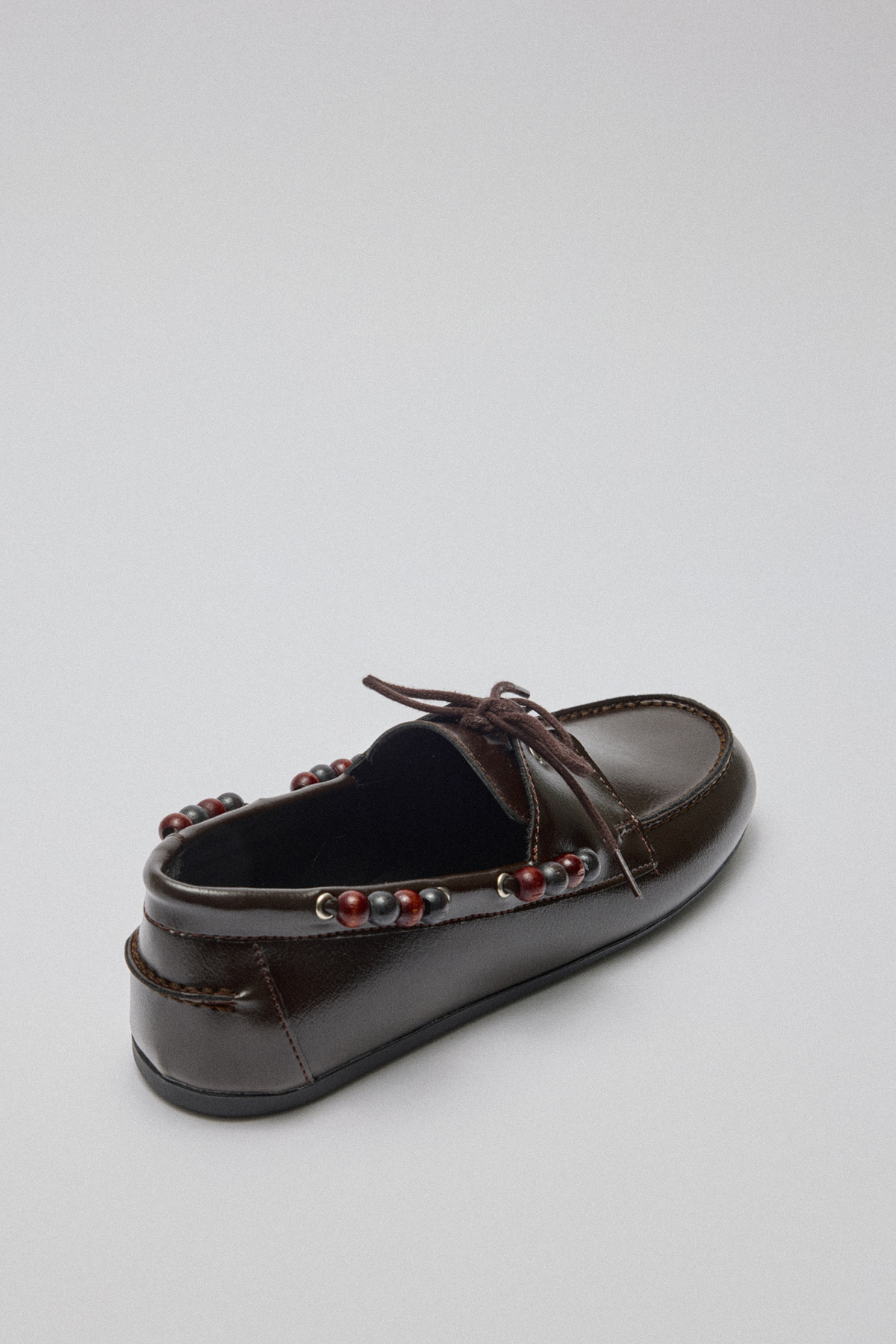 Boncuk Aksesuarlı Bağcıklı Acı Kahve Kadın Loafer