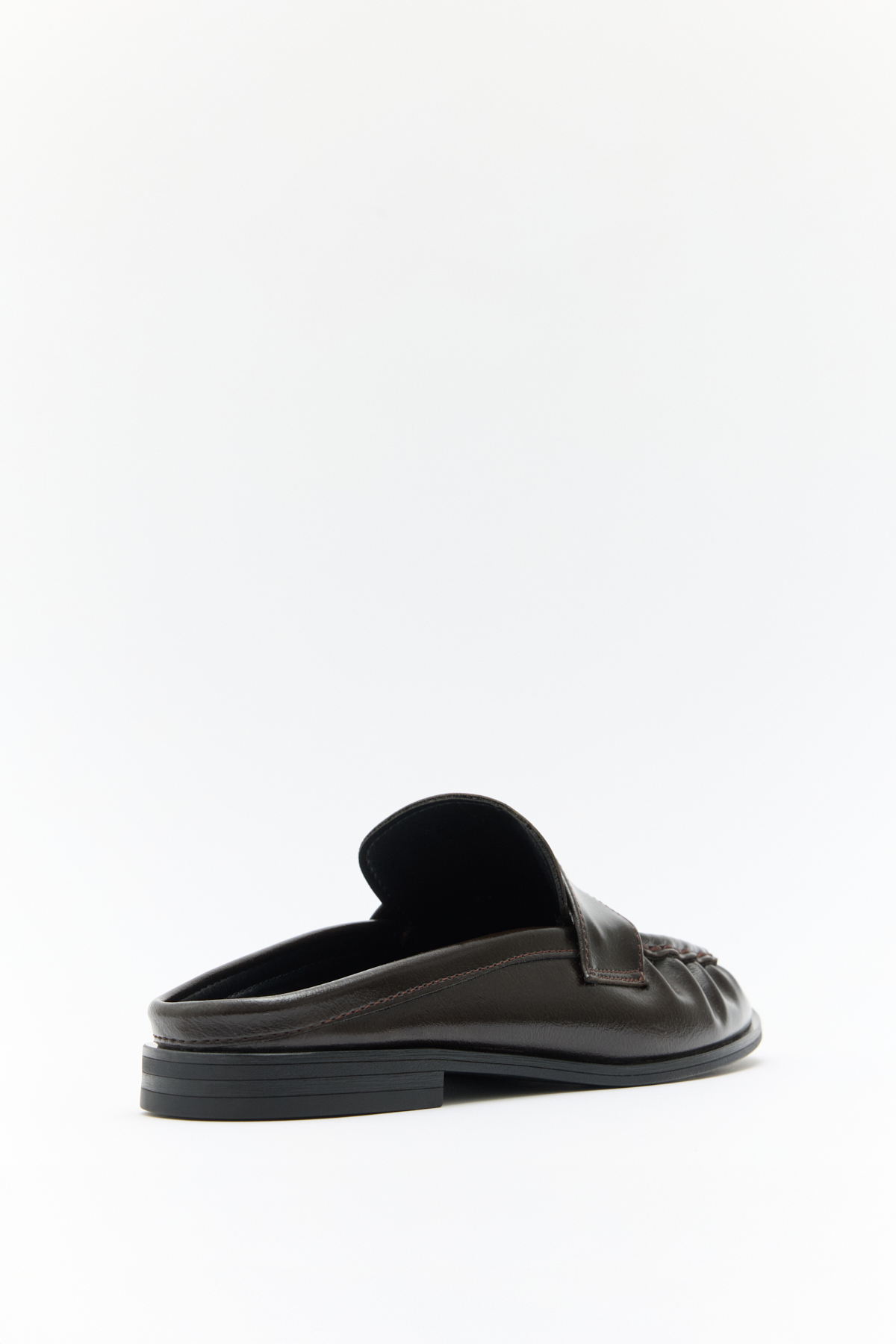 Arkası Açık Büzgülü Acı Kahve Kadın Loafer