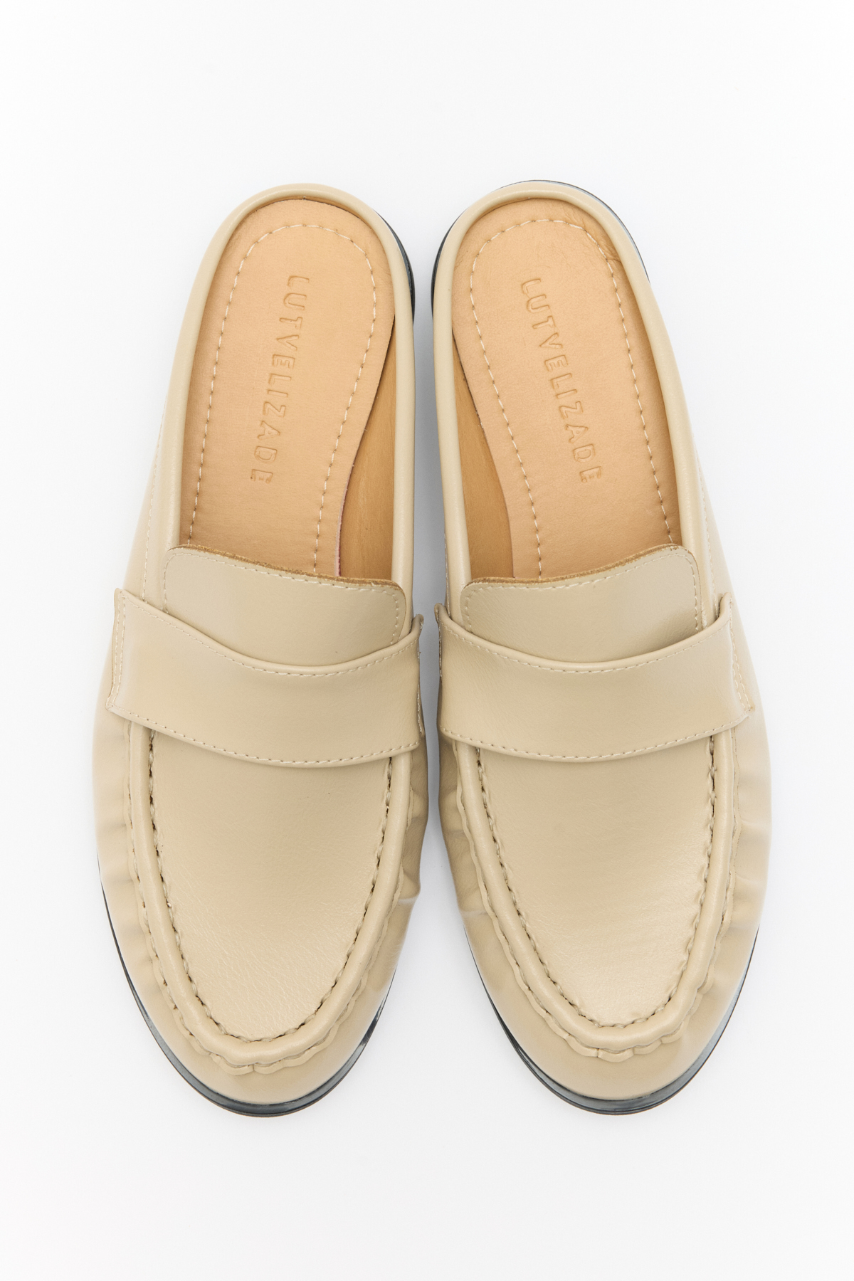 Arkası Açık Büzgülü Bej Kadın Loafer