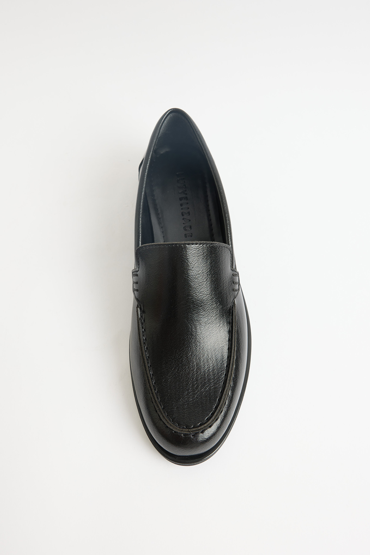 Klasik Deri Görünümlü Siyah Kadın Loafer