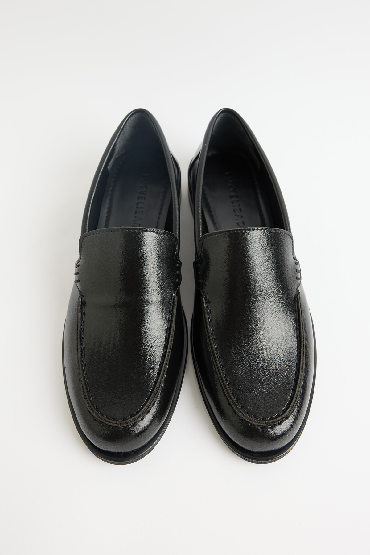 Klasik Deri Görünümlü Siyah Kadın Loafer