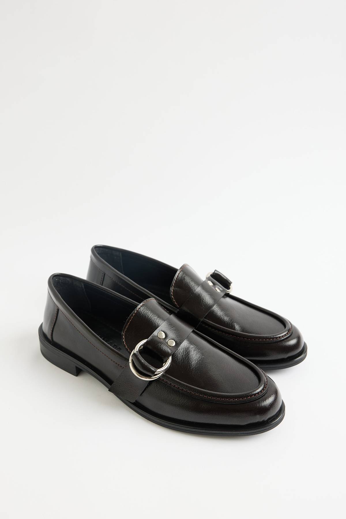 Metal Toka Detaylı Acı Kahve Kadın Loafer