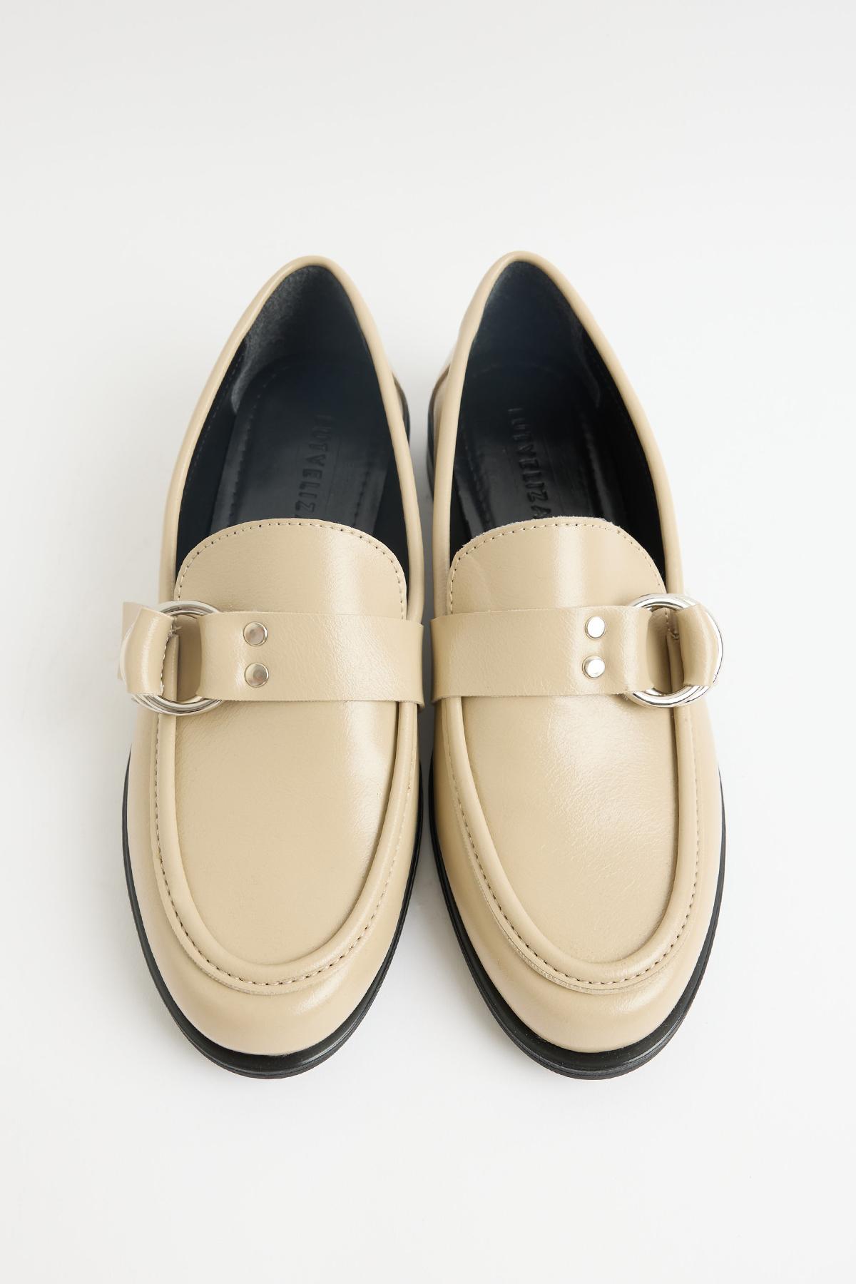 Metal Toka Detaylı Bej Kadın Loafer