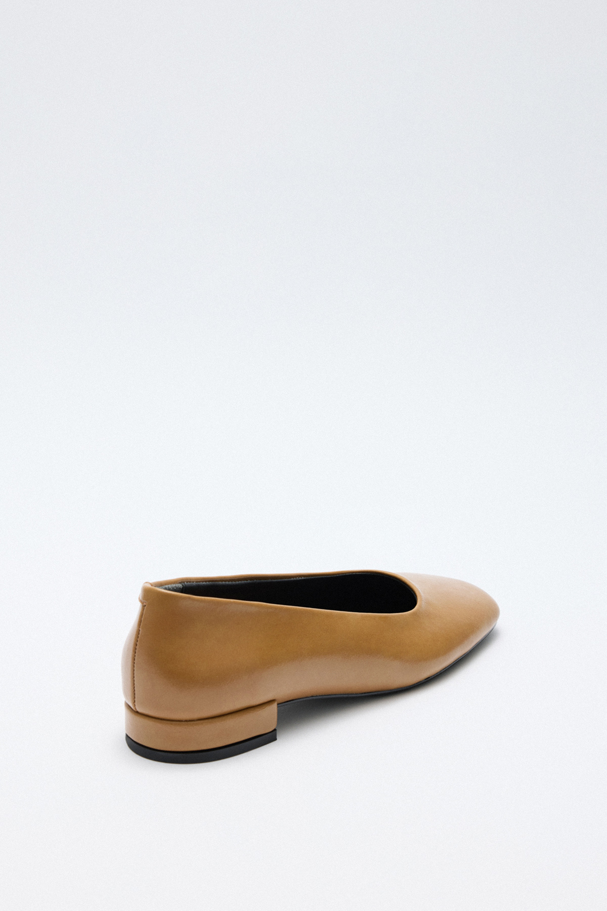 Mini Topuklu Karamel Kadın Babet