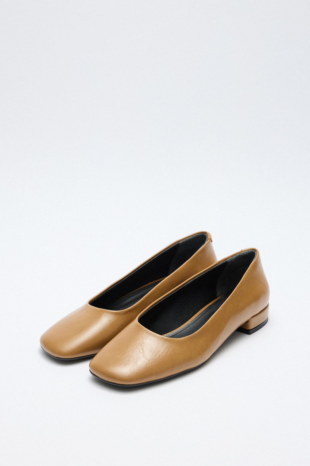 Mini Topuklu Karamel Kadın Babet