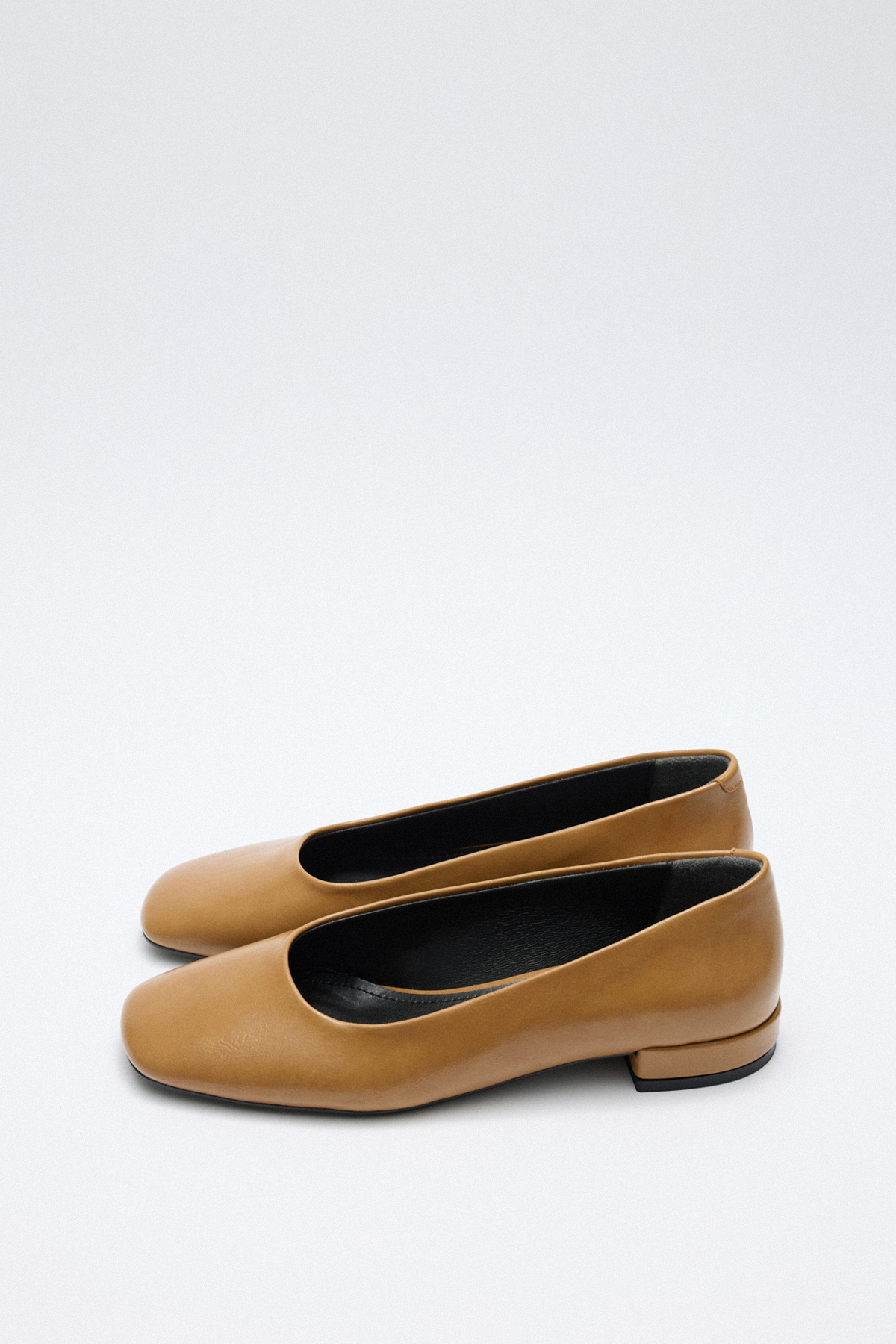 Mini Topuklu Karamel Kadın Babet