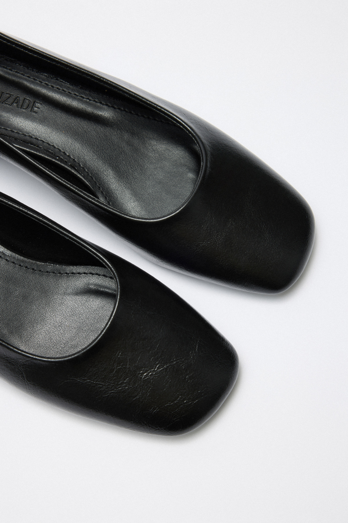 Mini Topuklu Siyah Kadın Babet