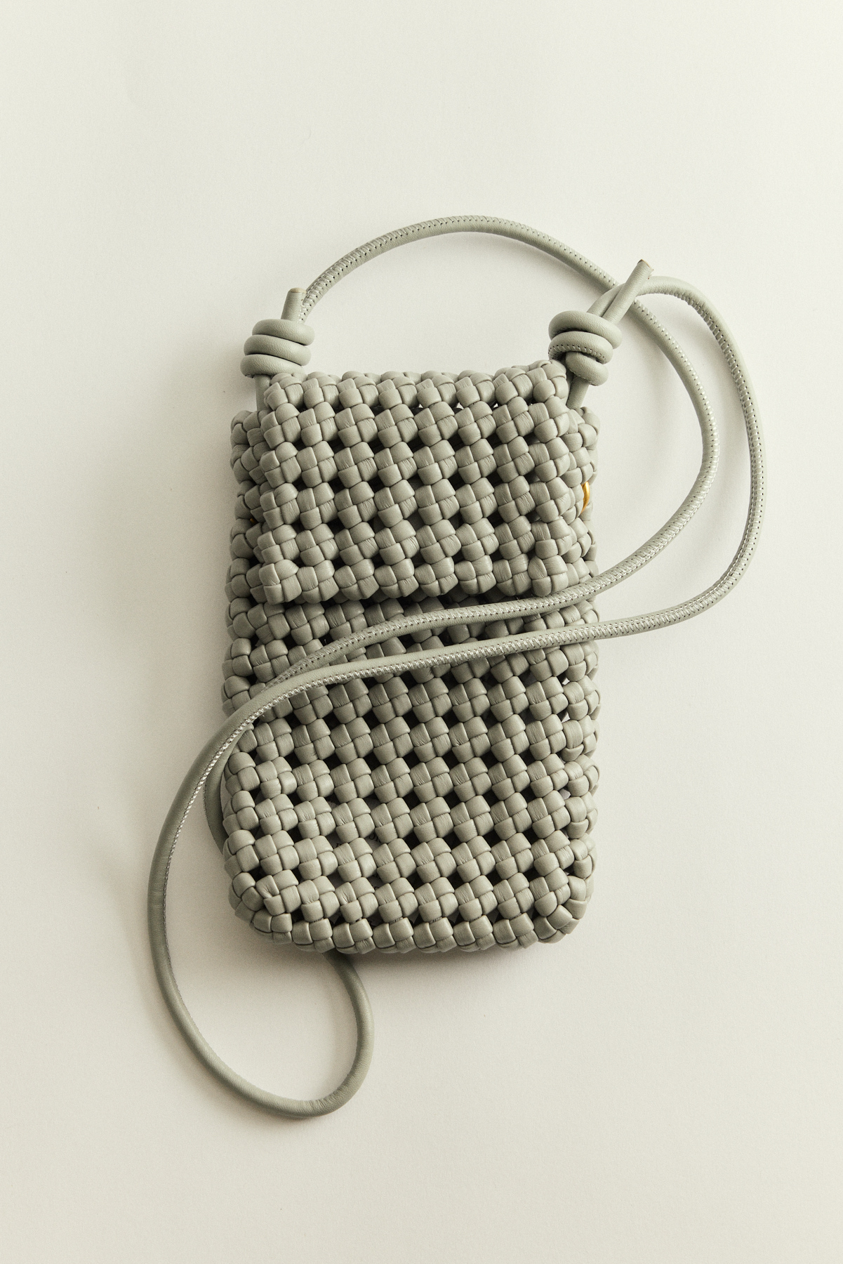 Örgü Dokulu Mini Çapraz Askılı Gri Kadın Çanta