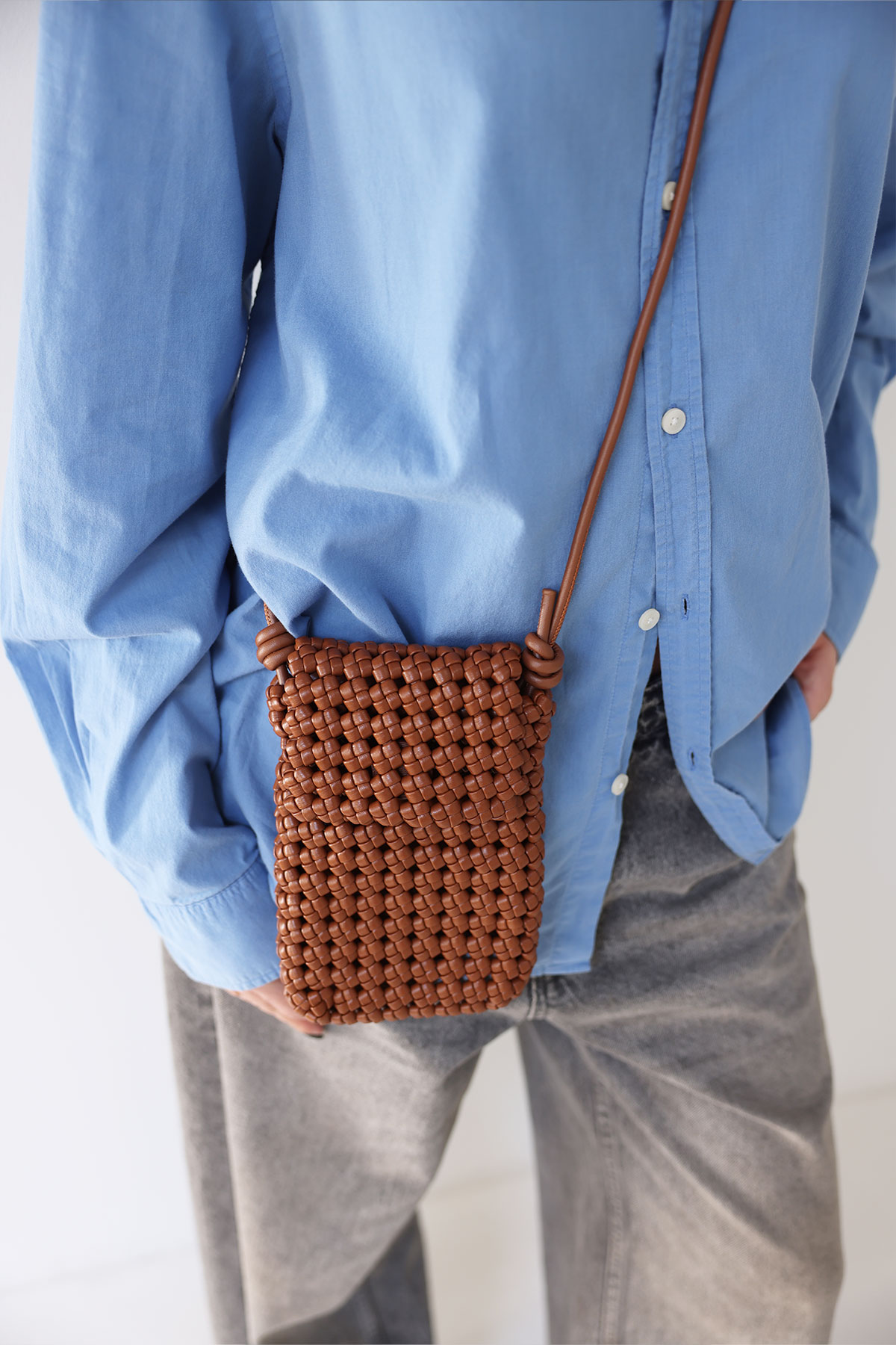 Örgü Dokulu Mini Çapraz Askılı Taba Kadın Çanta