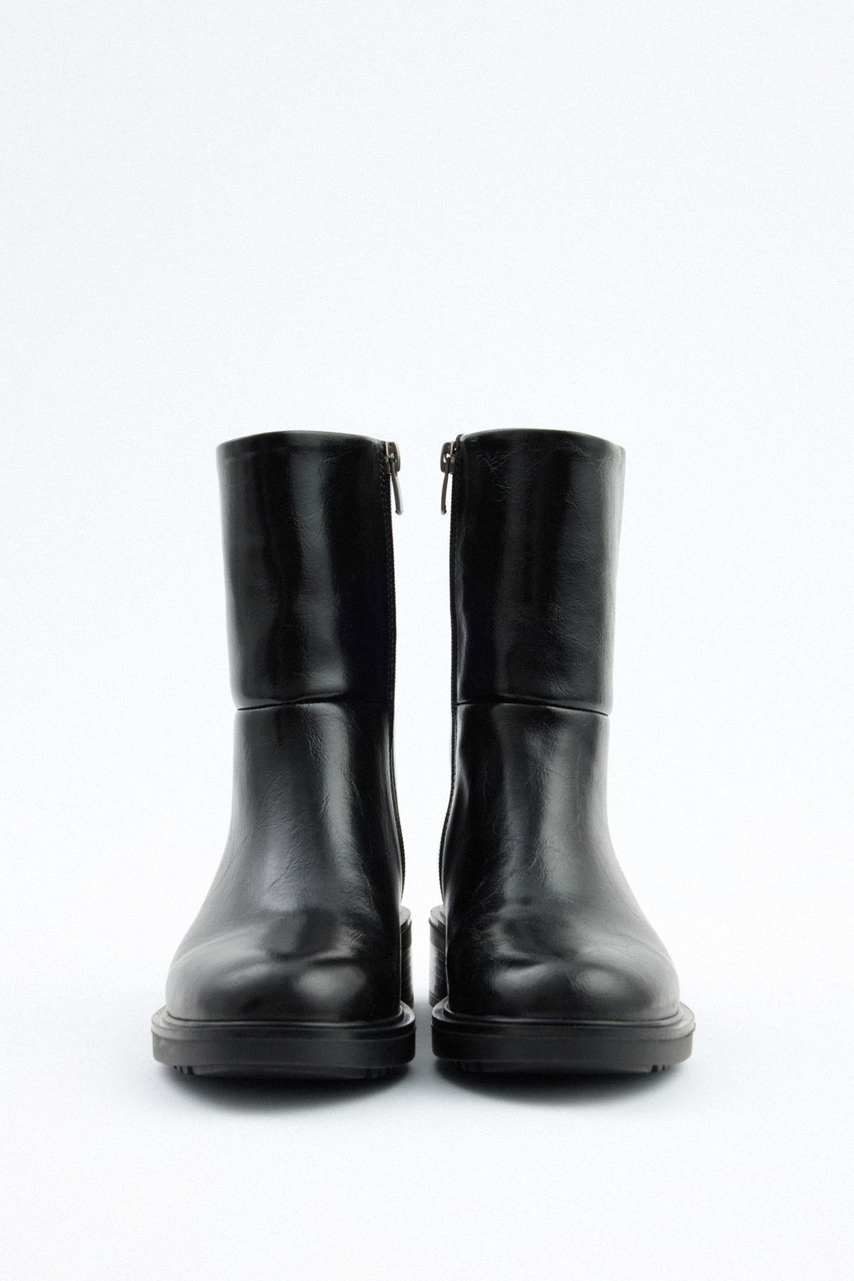 Oval Burun Midi Siyah Kadın Bot