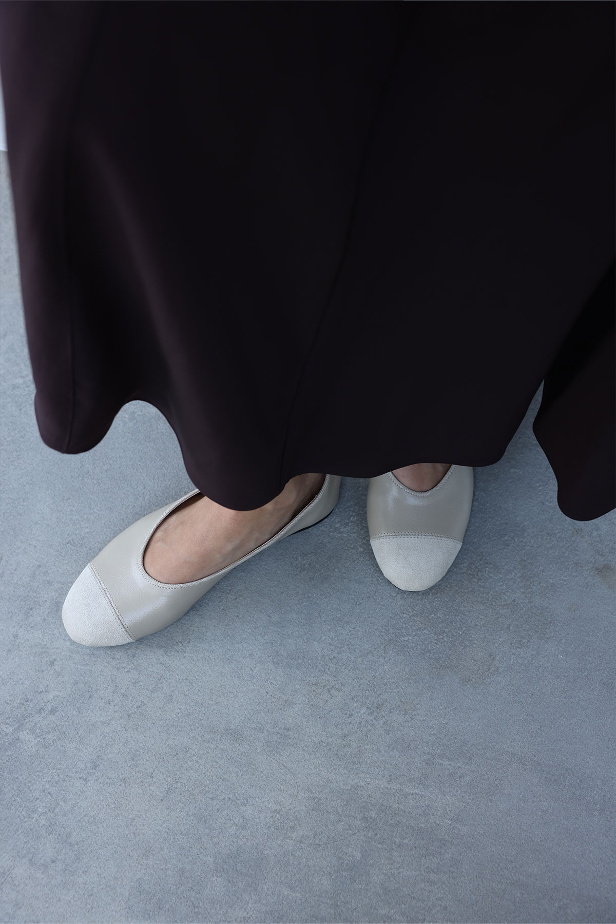 Oval Burun Süet Detaylı Bej Kadın Babet