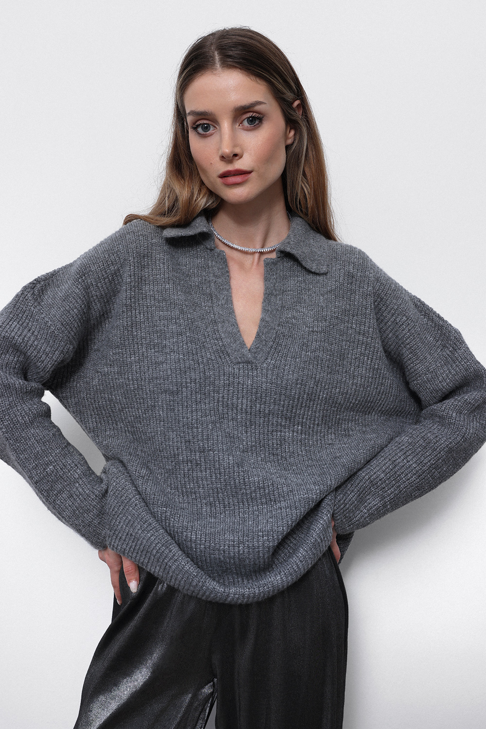 Oversize Polo Yaka Gri Kadın Kazak
