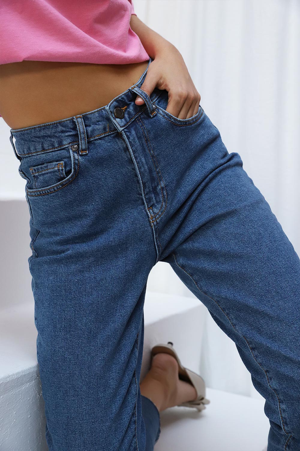 Paçası Lazer Kesim Yüksek Bel Jean Mavi Kadın Pantolon