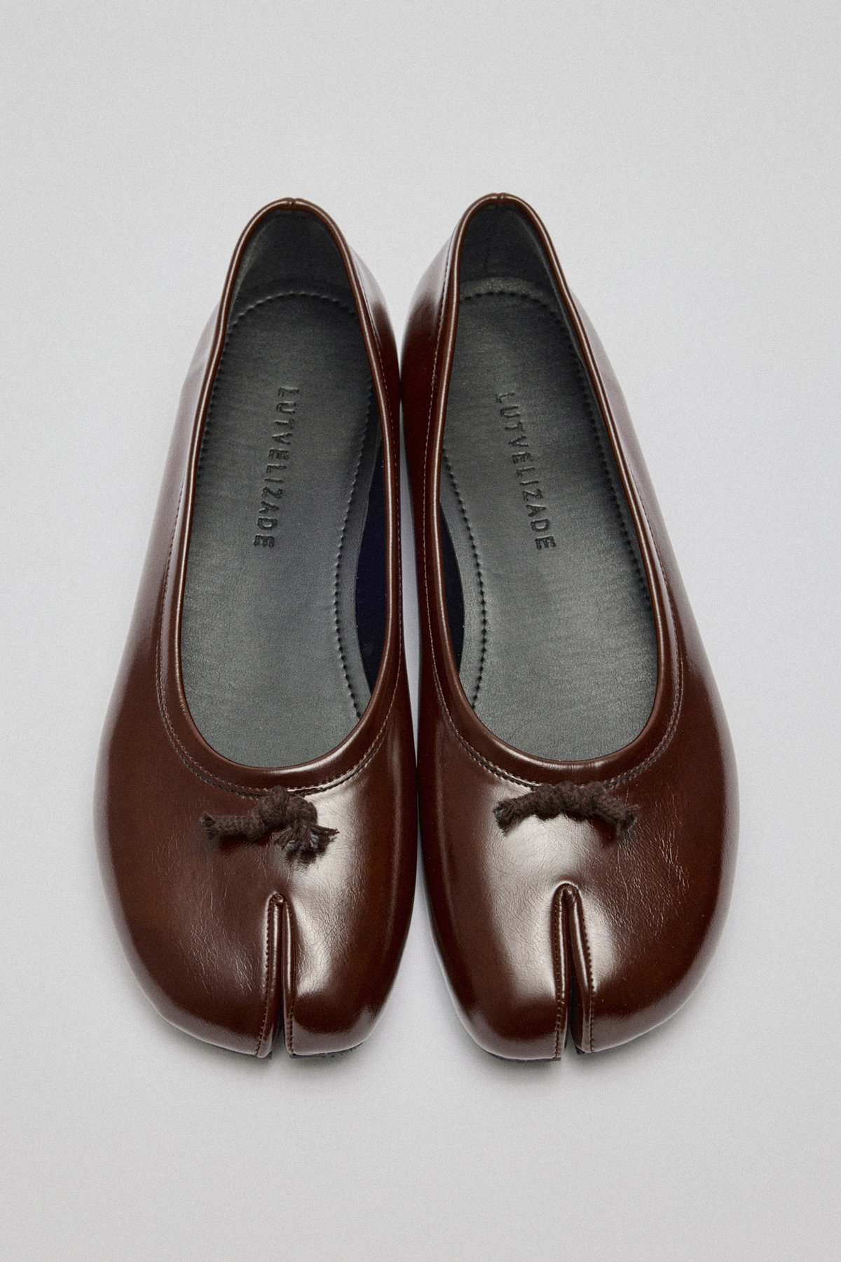 Parmak Arası Düğüm Detaylı Acı Kahve Kadın Babet