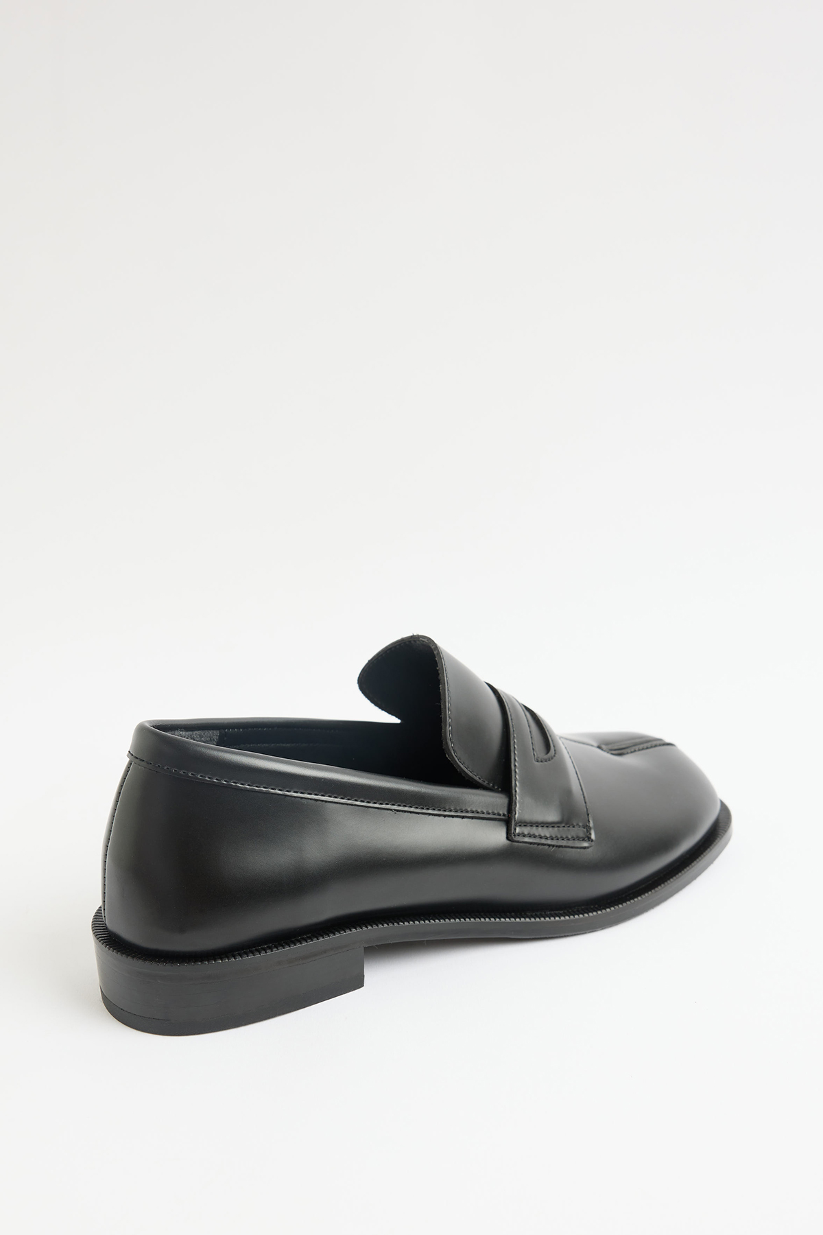 Parmak Arası Klasik Loafer Siyah Kadın Loafer