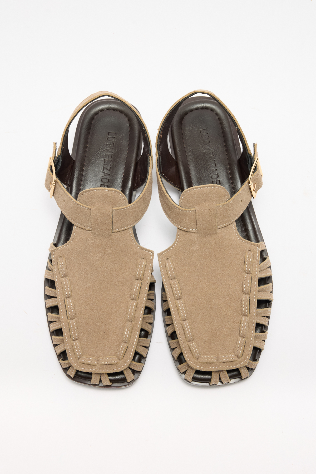 Minimal Çok Bantlı Vizon Süet Kadın Sandalet