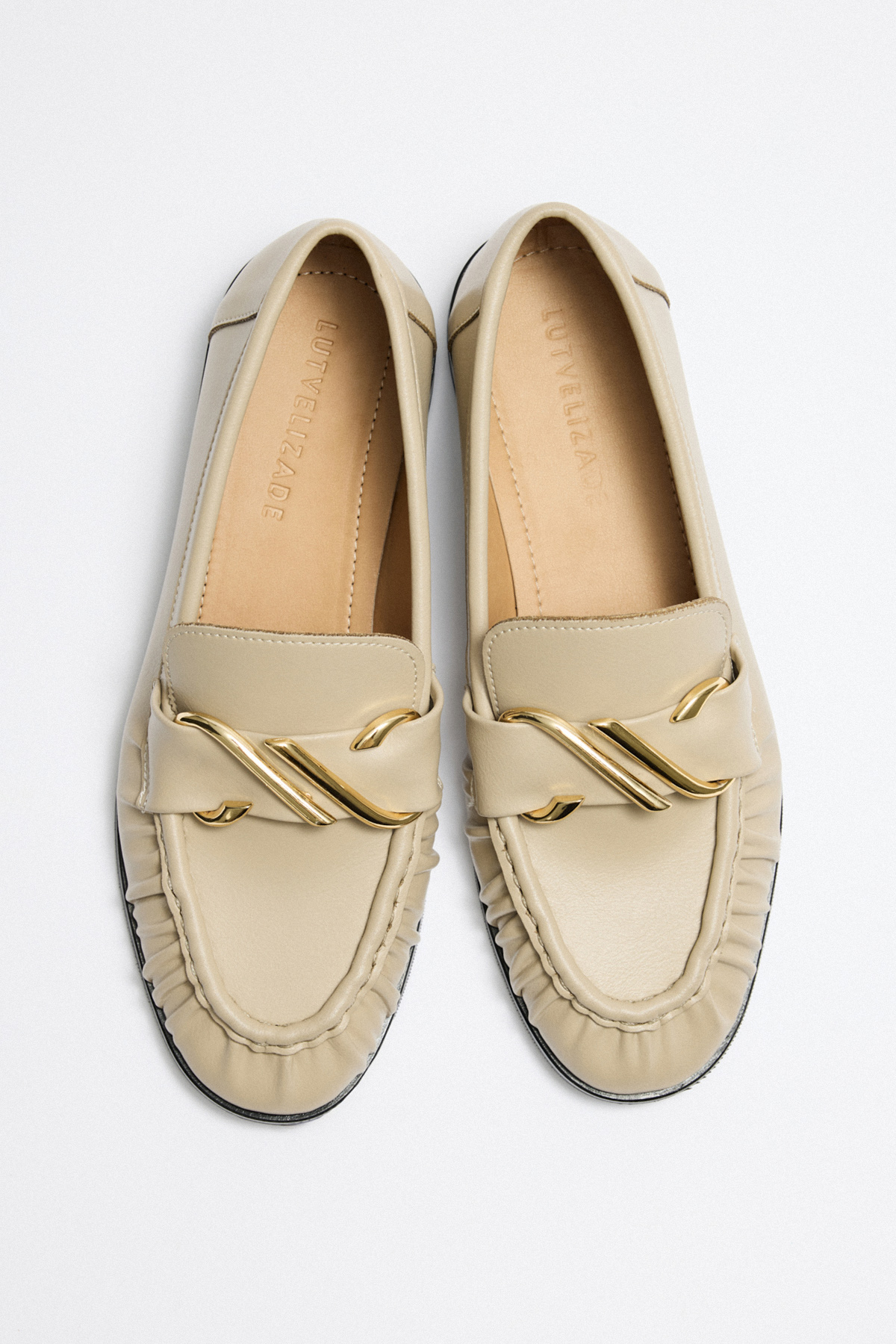 Sarmal Toka Detaylı Bej Kadın Loafer