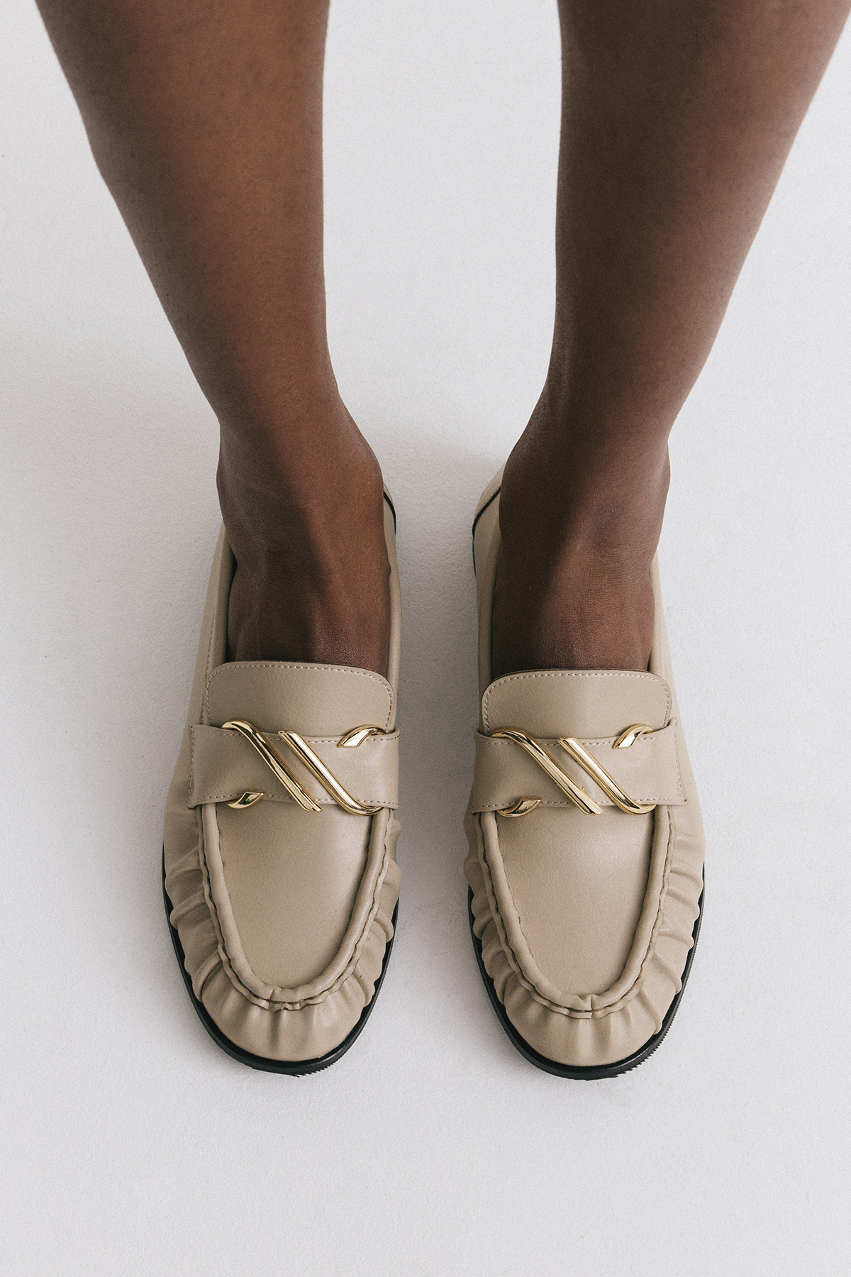Sarmal Toka Detaylı Bej Kadın Loafer