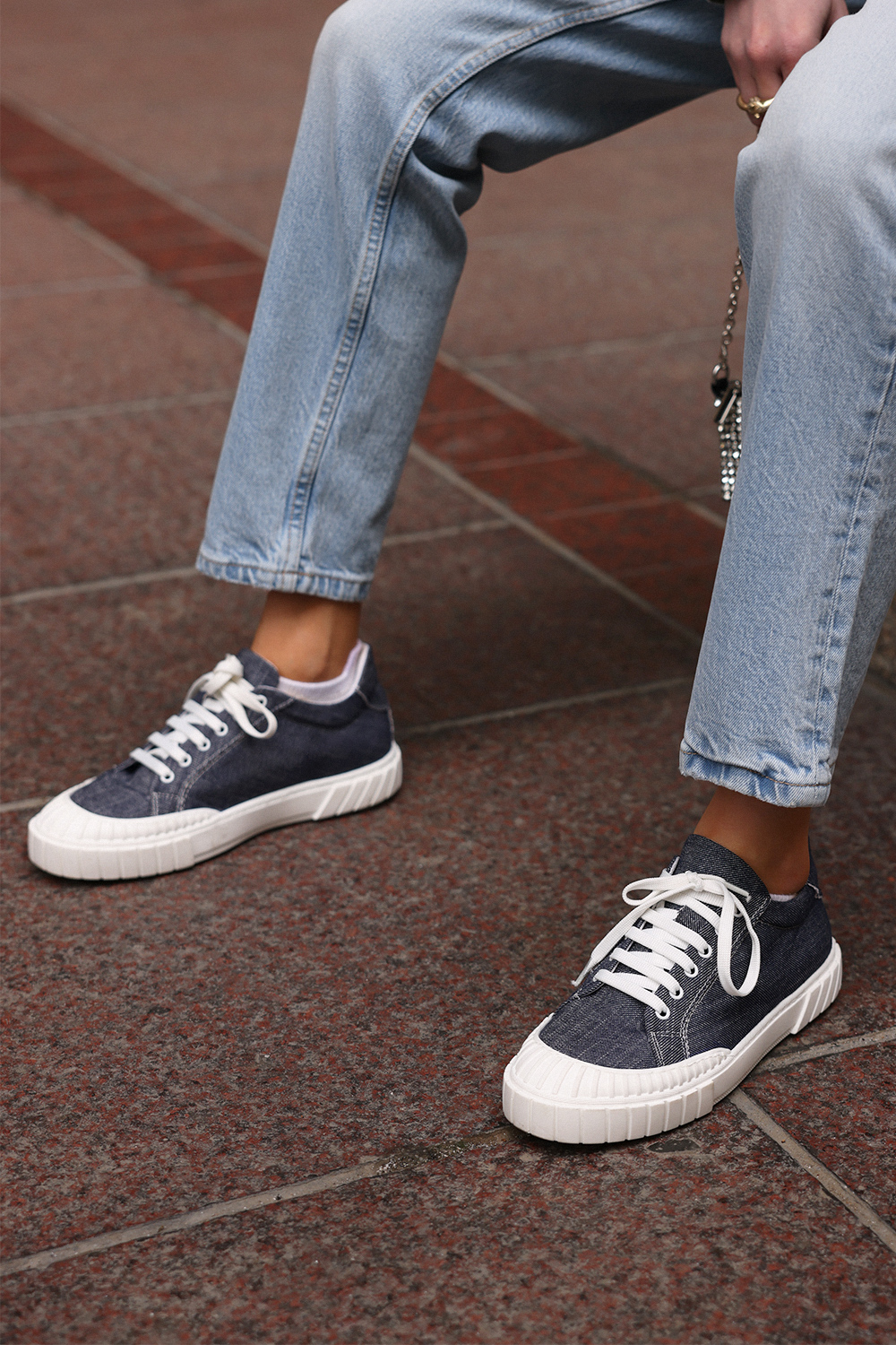 Şerit Detaylı Bağcıklı Denim Koyu Mavi Kadın Spor