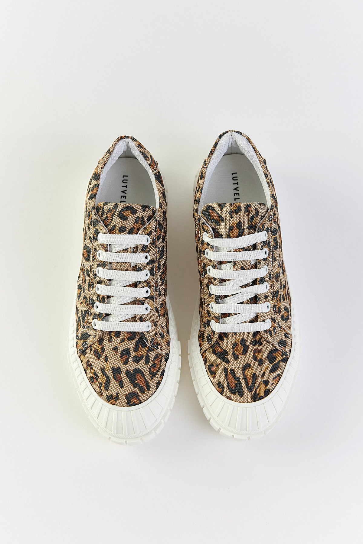 Şerit Detaylı Bağcıklı Denim Leopar Kadın Spor