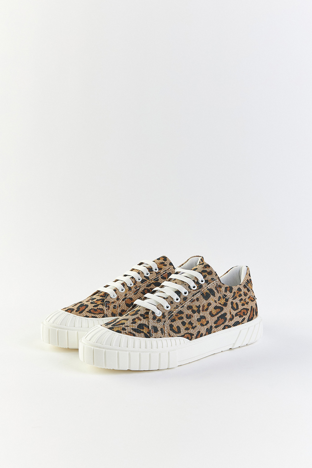Şerit Detaylı Bağcıklı Denim Leopar Kadın Spor