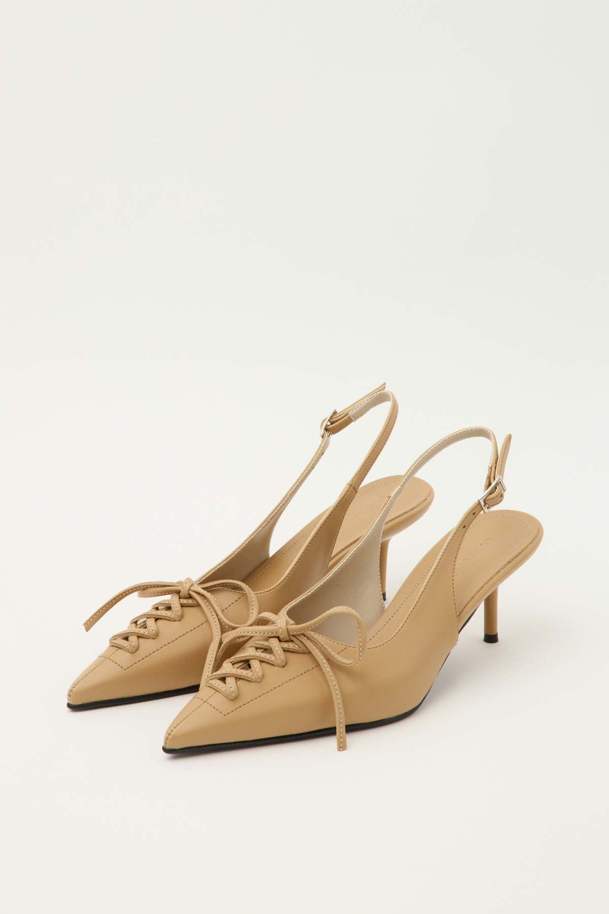 Sivri Burun Bağcık Detaylı Vizon Kadın Topuklu