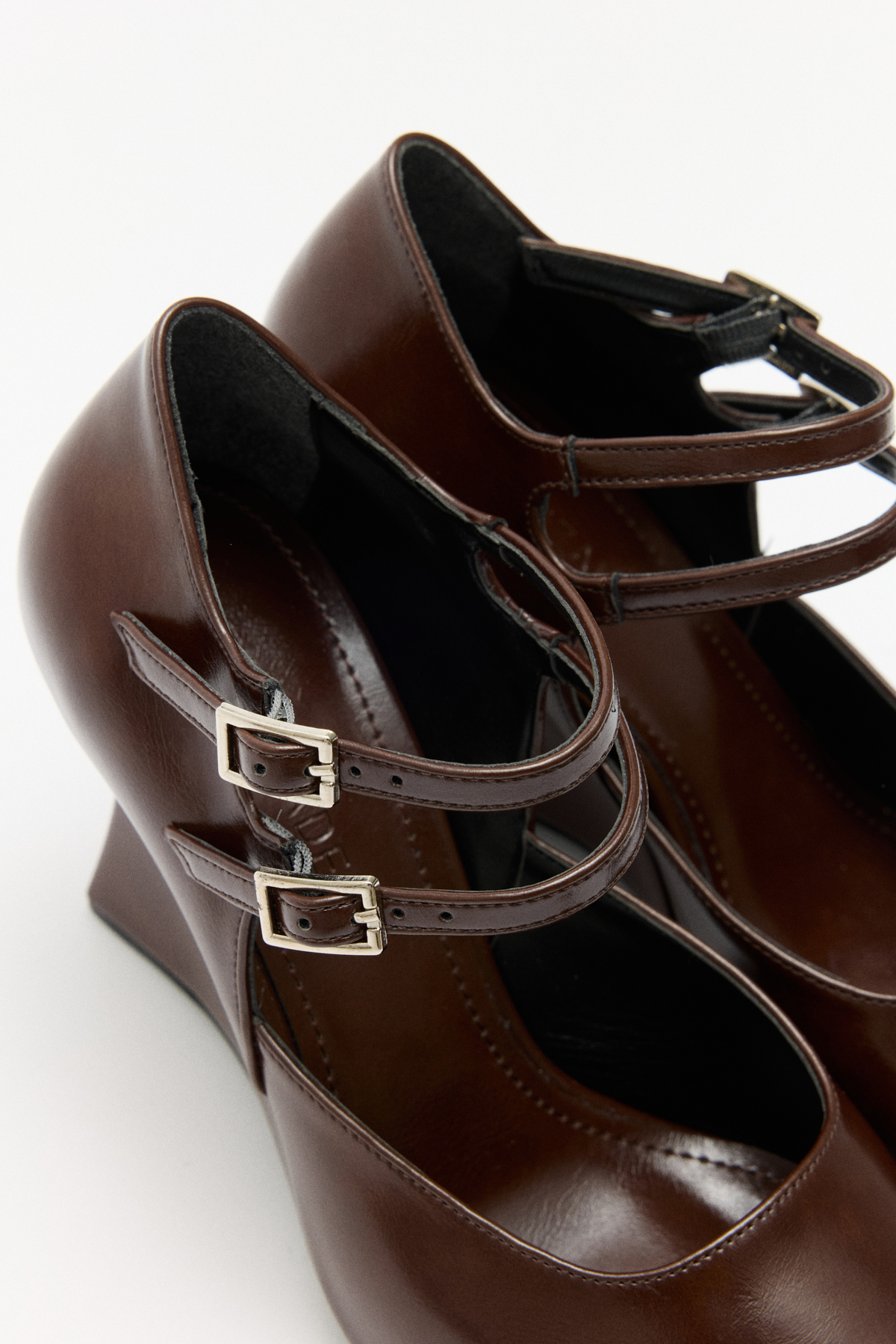 Sivri Burun Bant Detaylı Acı Kahve Kadın Topuklu