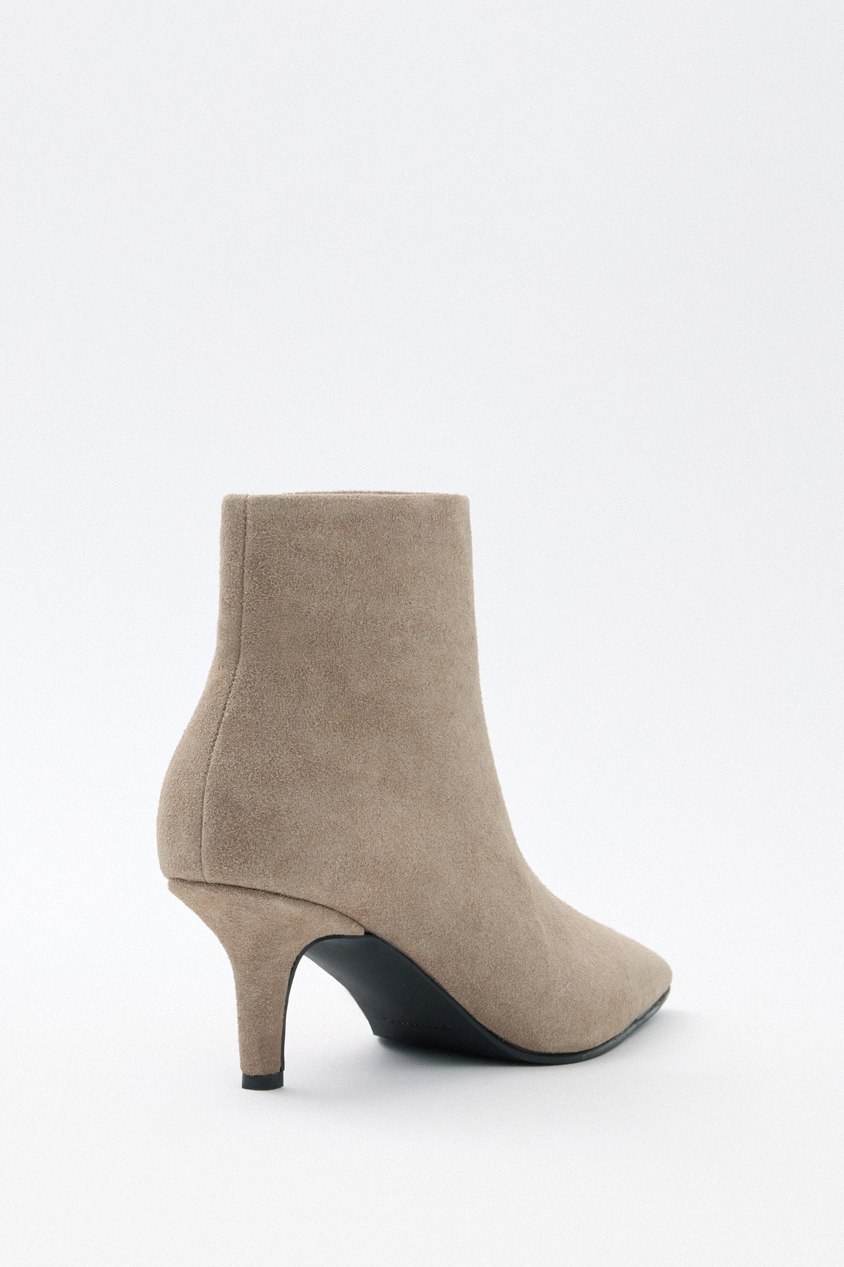 Sivri Burun Bilek Boy Vizon Süet Kadın Bot