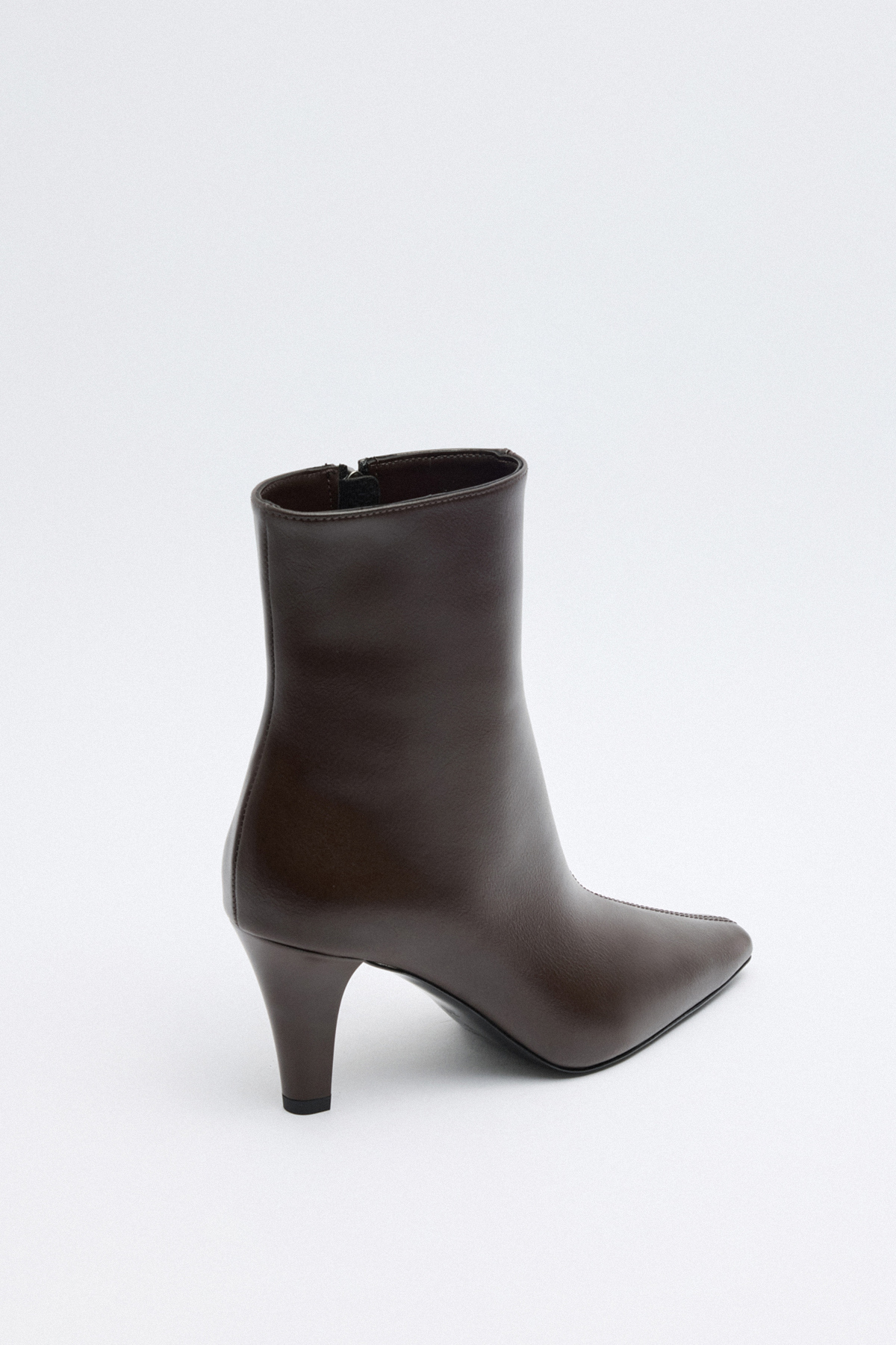 Sivri Burun Bilek Üstü Acı Kahve Kadın Bot