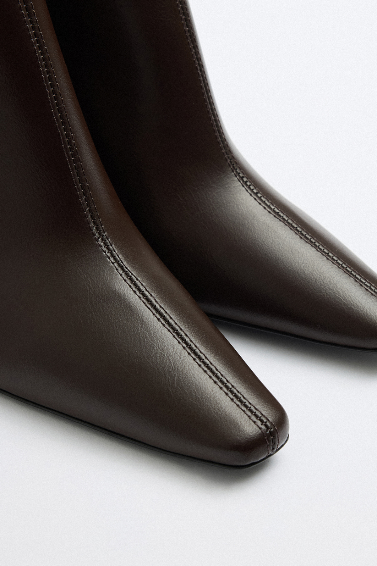 Sivri Burun Bilek Üstü Acı Kahve Kadın Bot