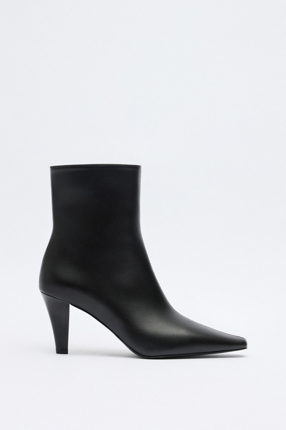 Sivri Burun Bilek Üstü Siyah Kadın Bot