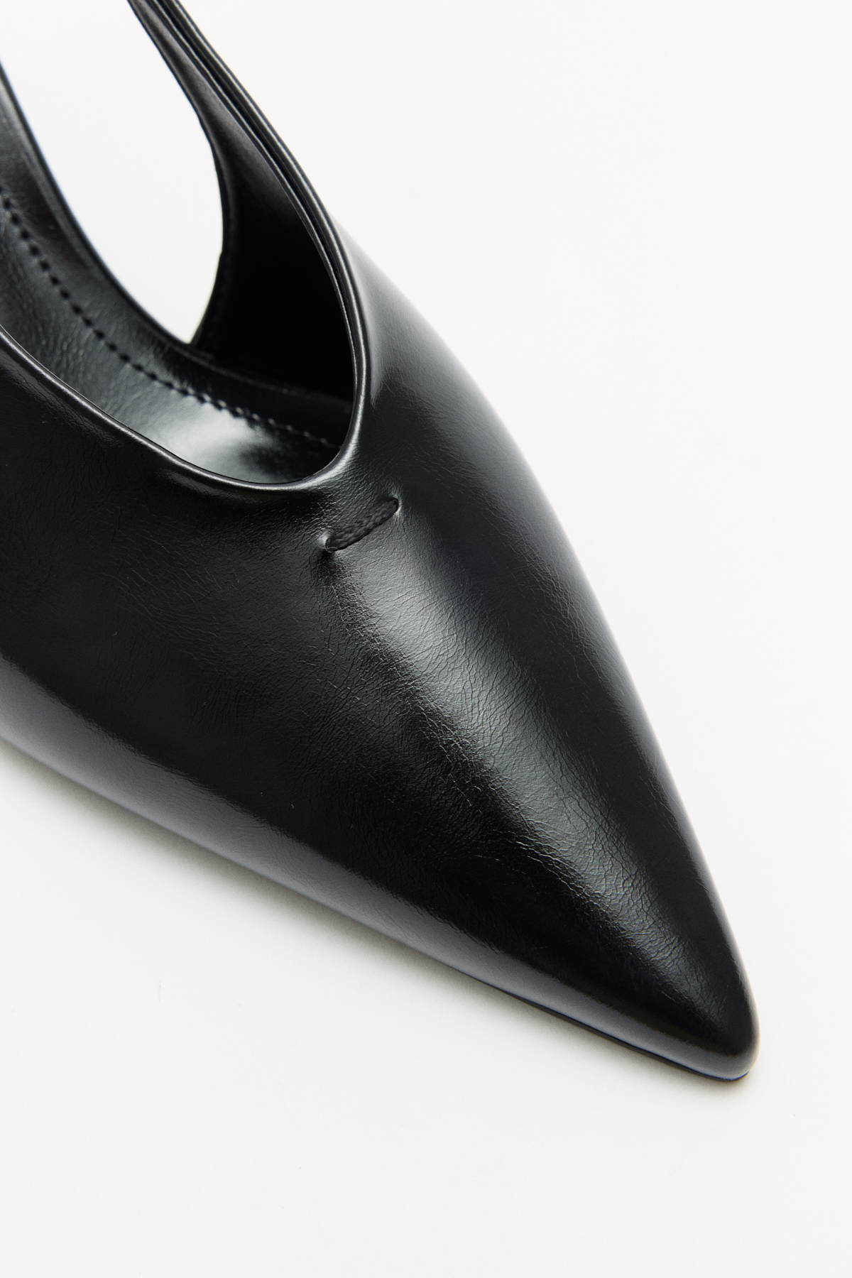 Sivri Burun Dekolteli Siyah Kadın Topuklu