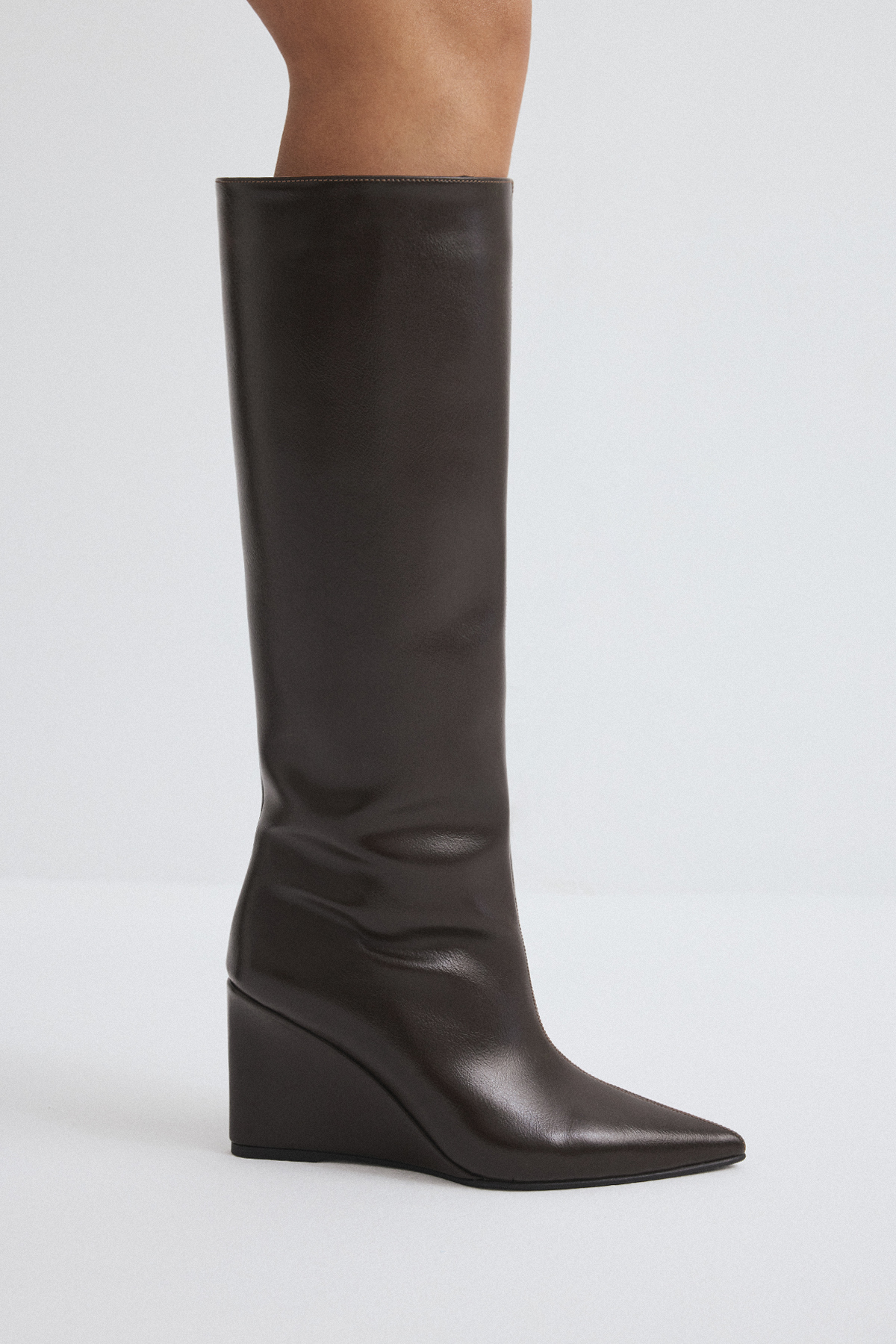 Sivri Burun Dolgu Topuk Acı Kahve Kadın Çizme