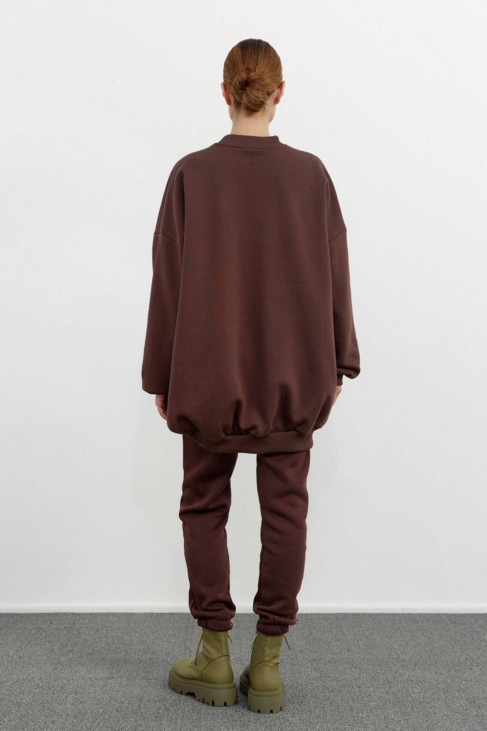 Bisiklet Yaka Oversize Uzun Acı Kahve Kadın Sweatshirt