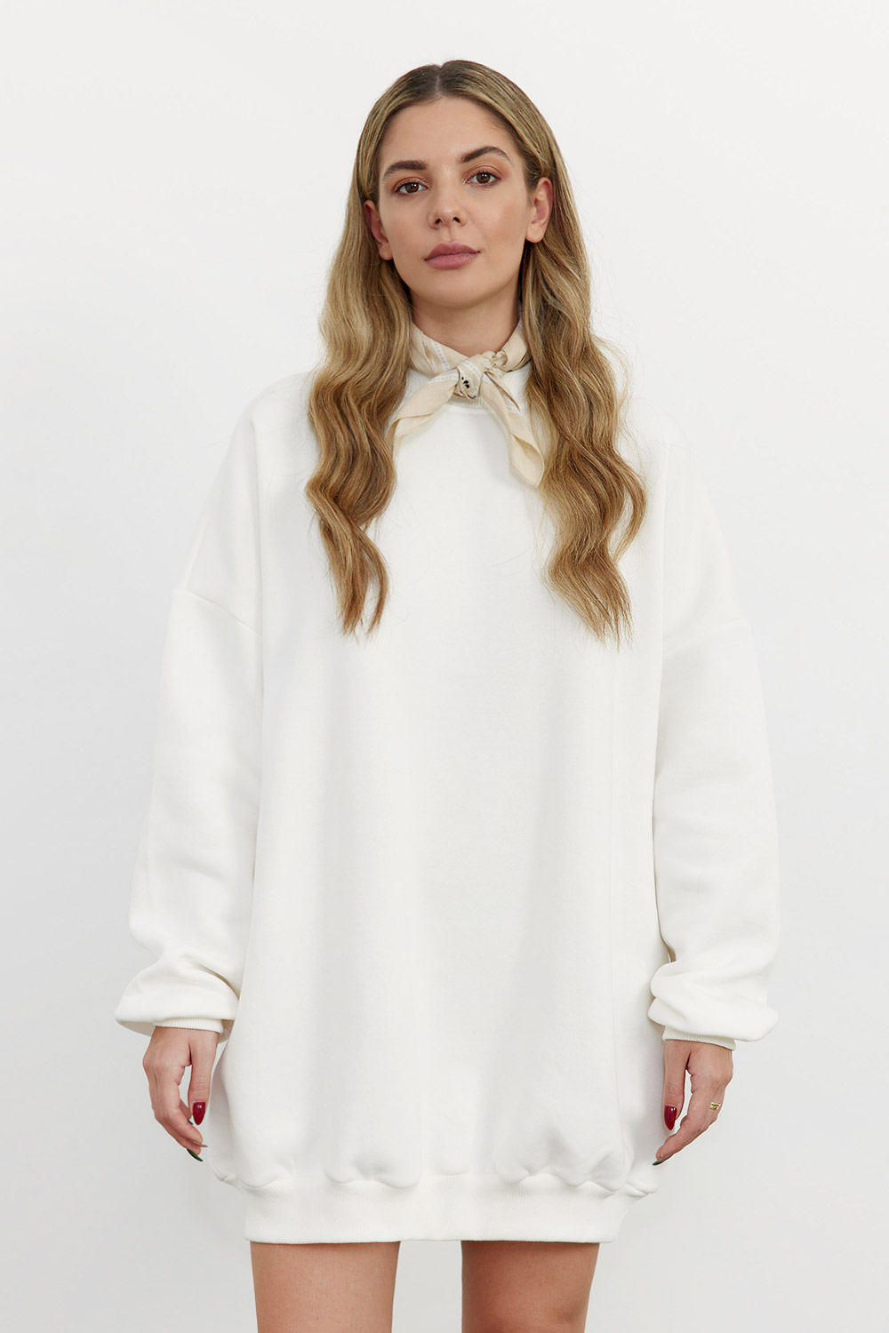 Bisiklet Yaka Oversize Uzun Beyaz Kadın Sweatshirt