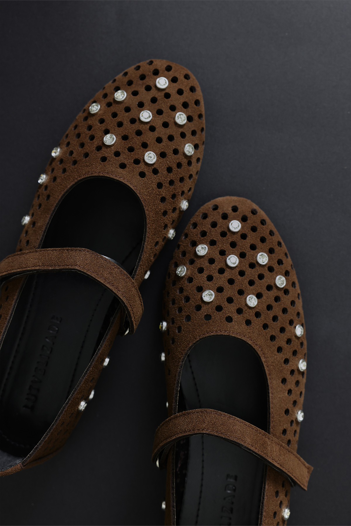 Taş İşlemeli Bantlı Acı Kahve Süet Kadın Babet