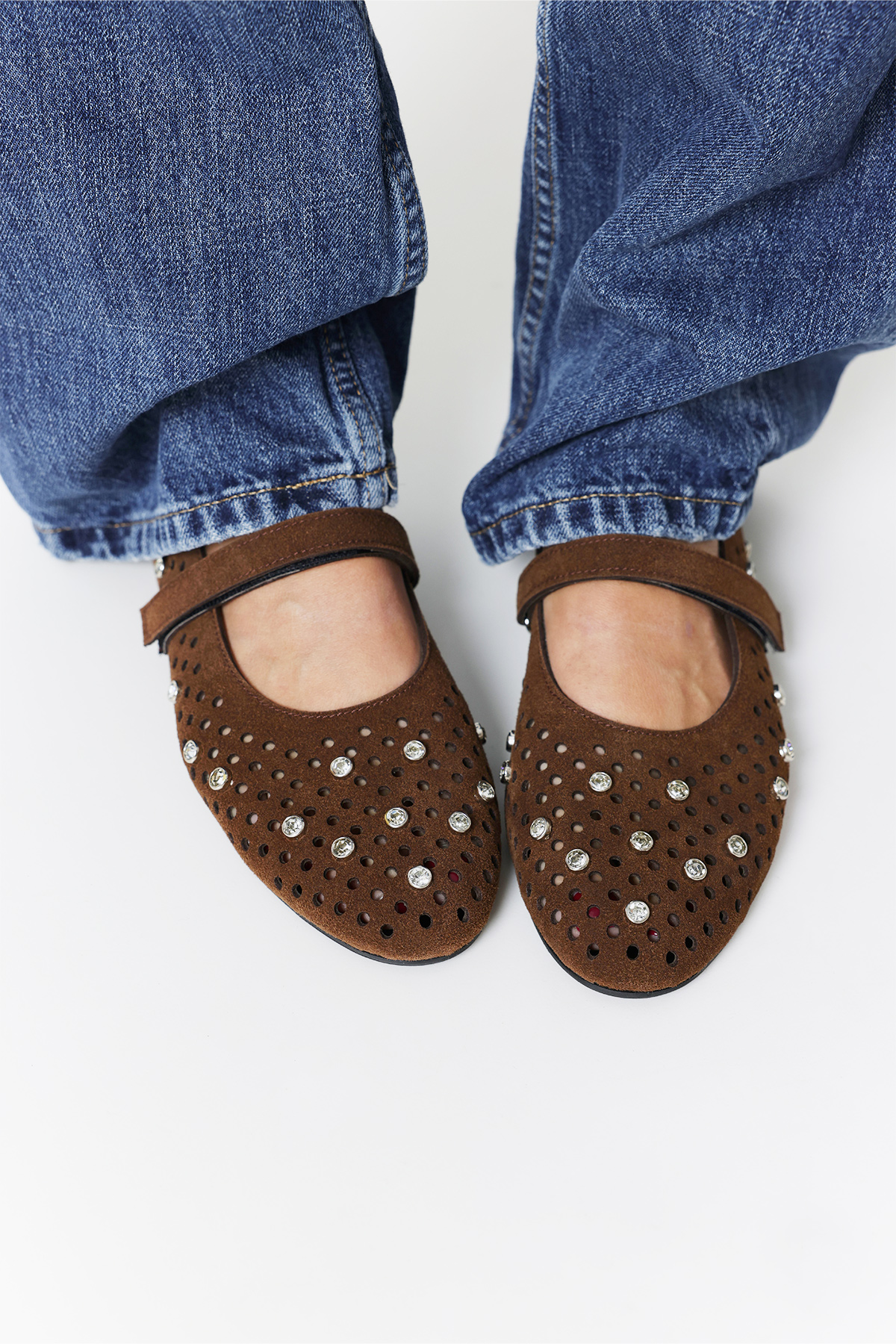 Taş İşlemeli Bantlı Acı Kahve Süet Kadın Babet