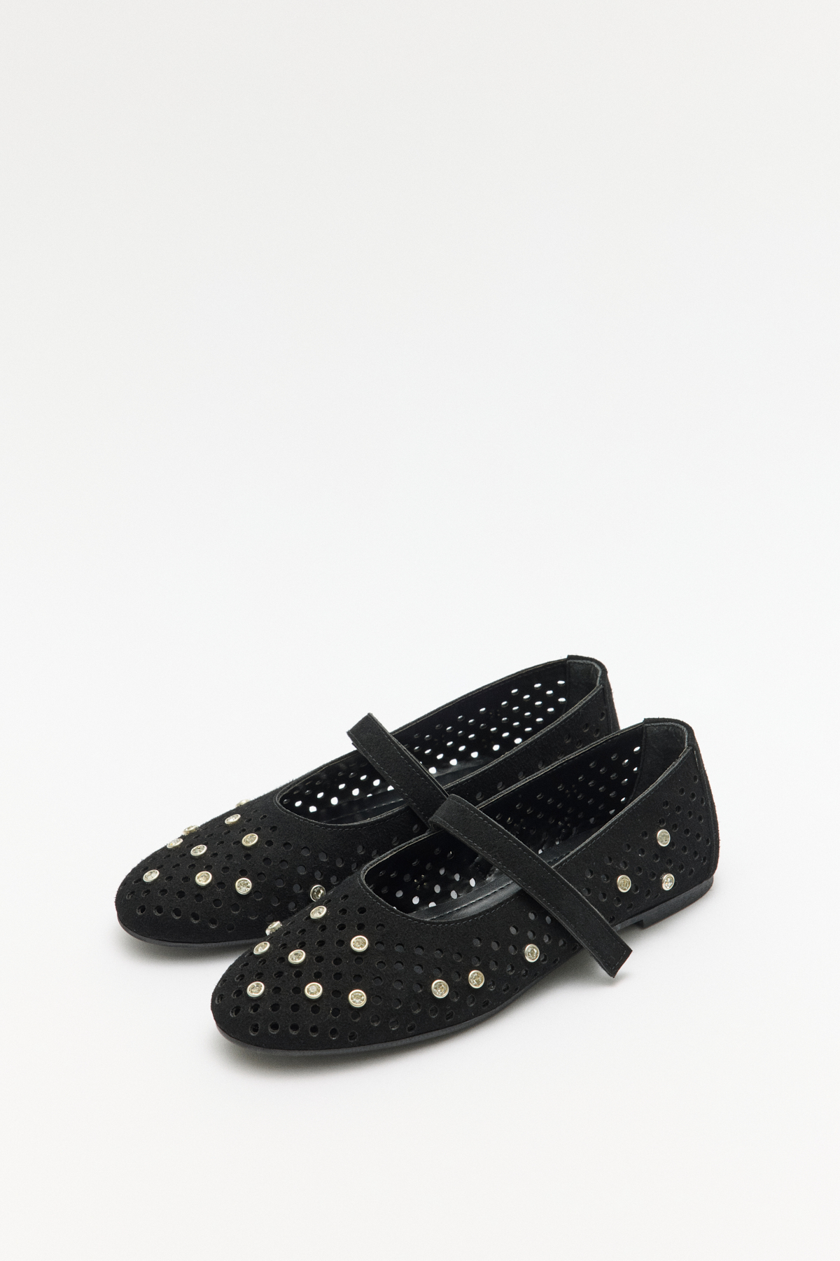 Taş İşlemeli Bantlı Siyah Süet Kadın Babet