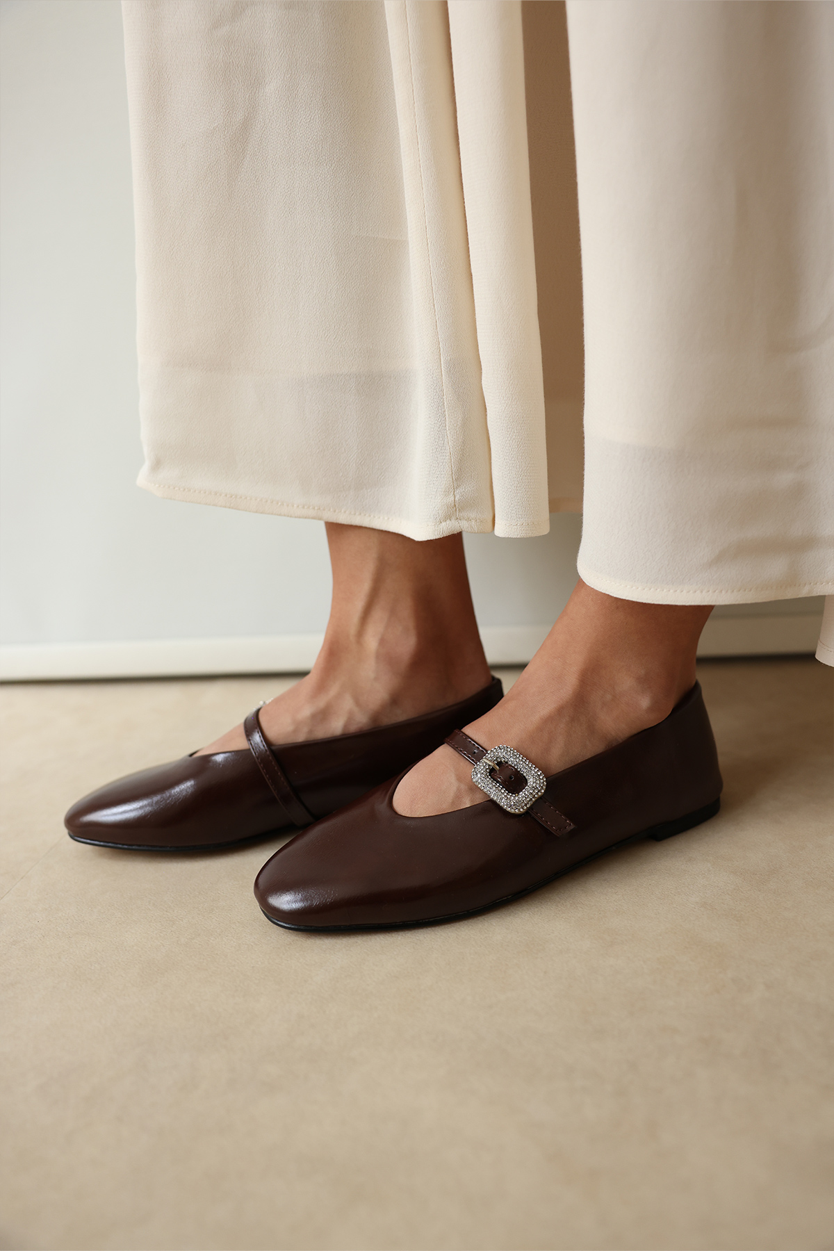 Taşlı Toka Detaylı Acı Kahve Kadın Babet