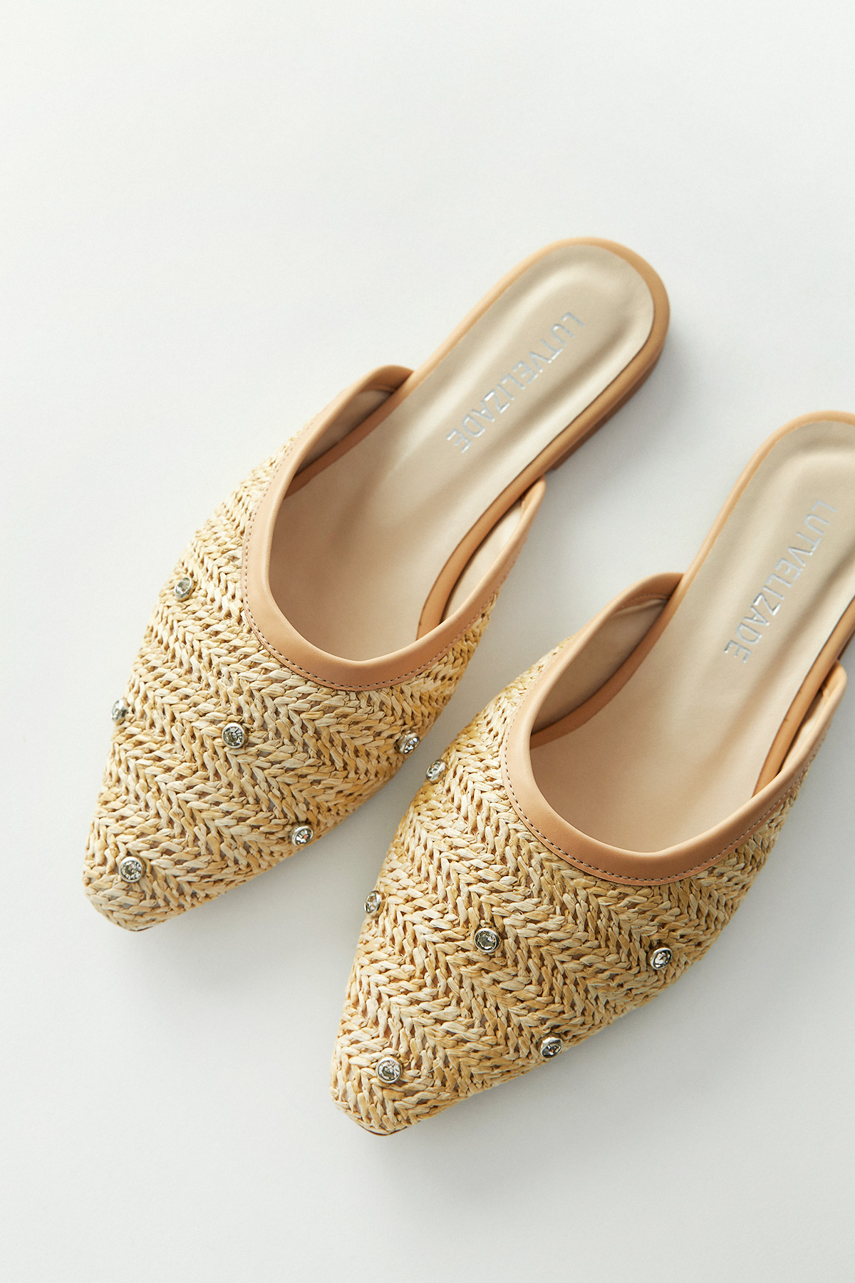 Hasır Sivri Burun Bej Kadın Terlik