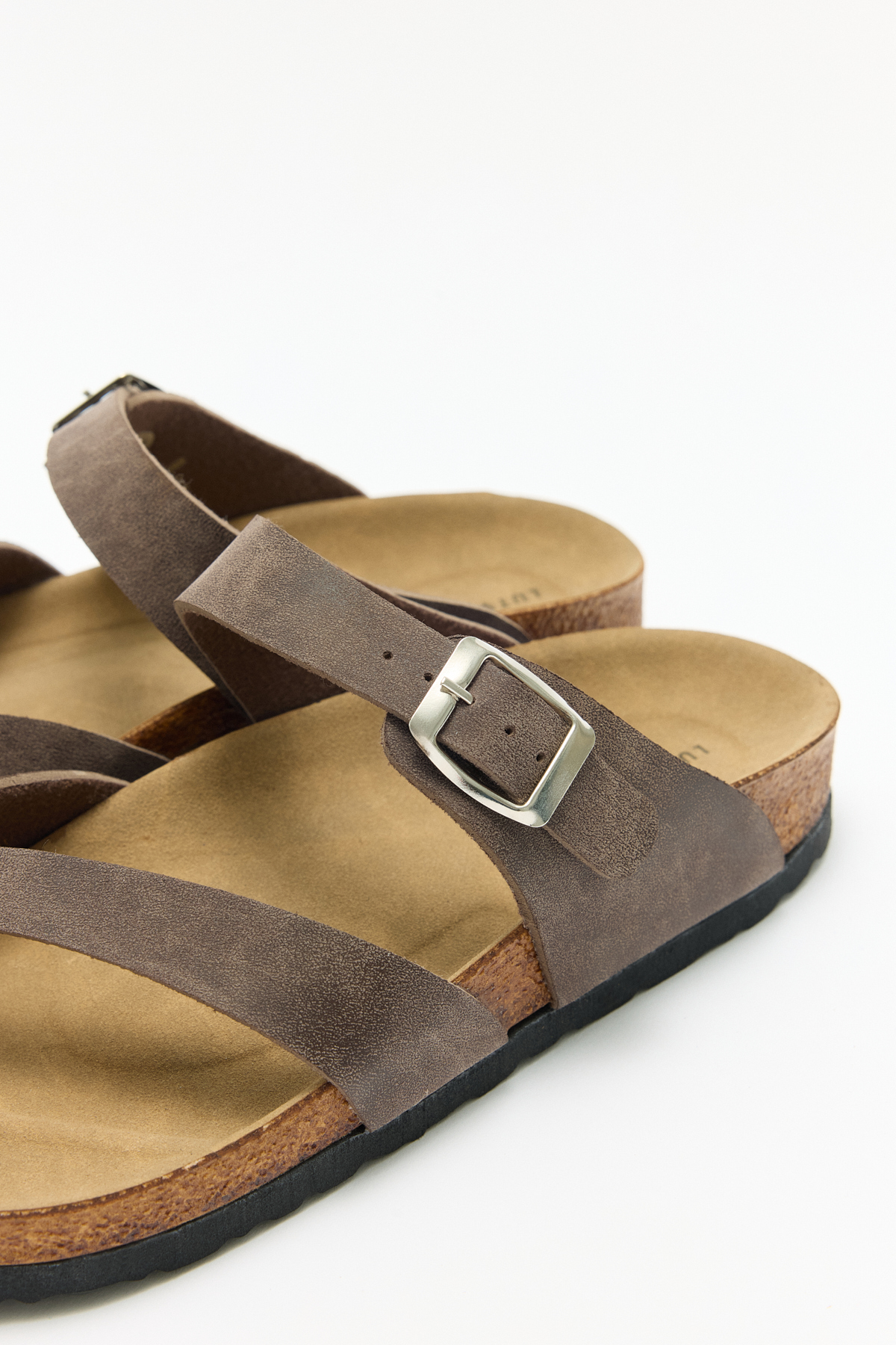 Tokalı Çapraz Bant Acı Kahve Süet Kadın Terlik